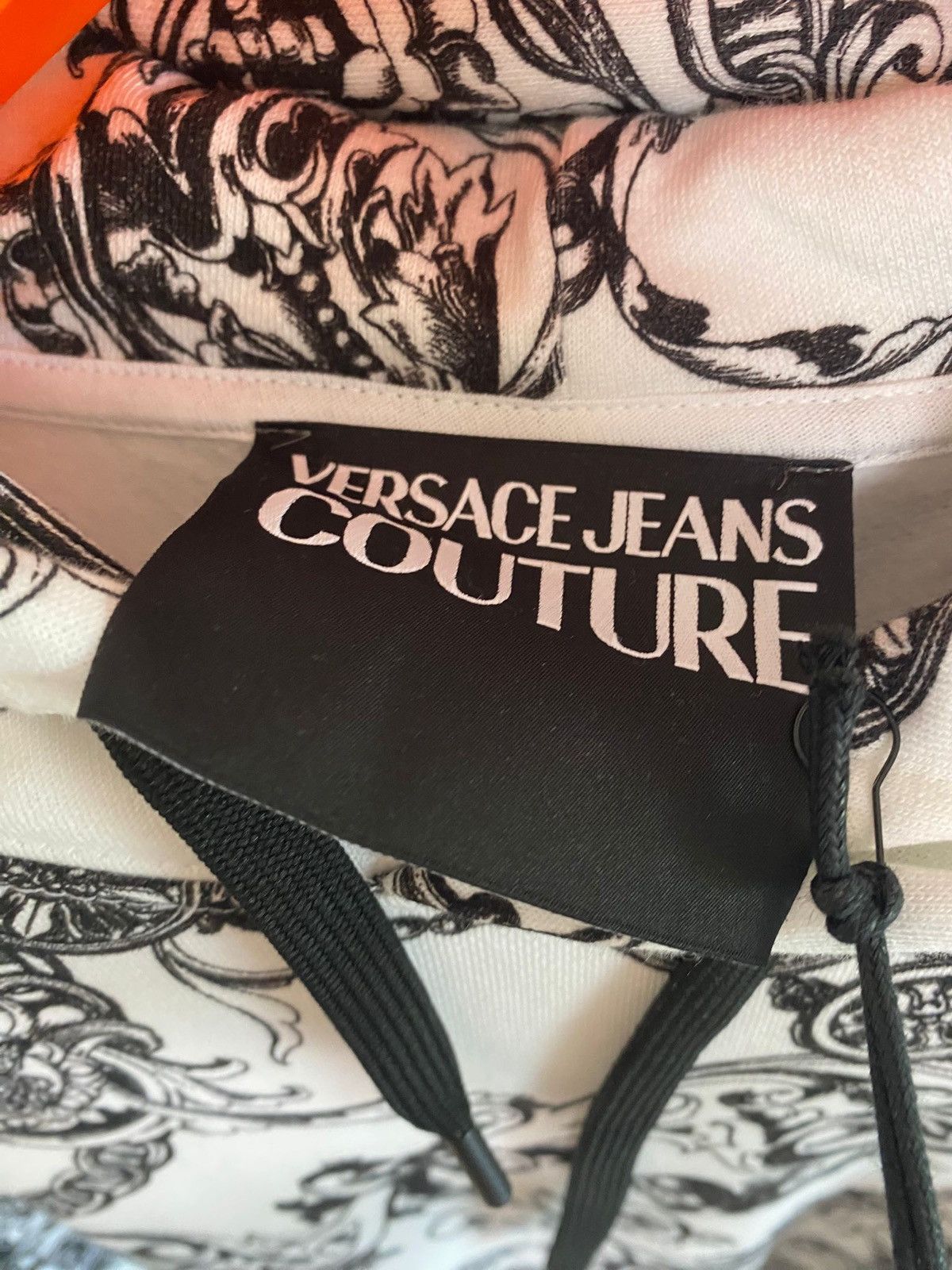 Versace Jeans Couture Baroque Print Brushed Versace Jeans Culture size L white, Size US L / EU 52-54 / 3 - 9 Thumbnail