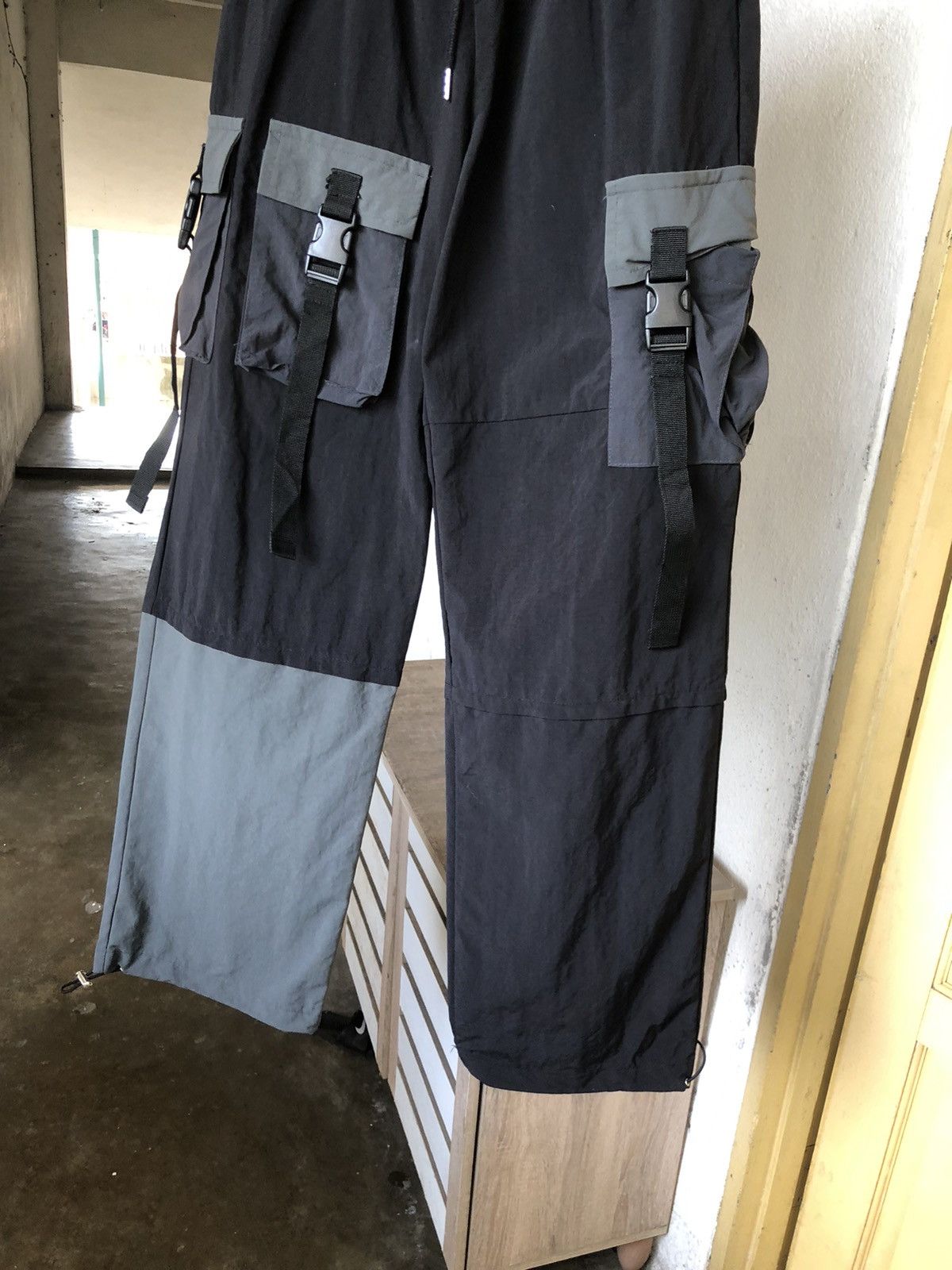 Japanese Brand Rare🔥 A-Wende Multipocket Parachute Pants Size US 30 / EU 46 - 11 Thumbnail