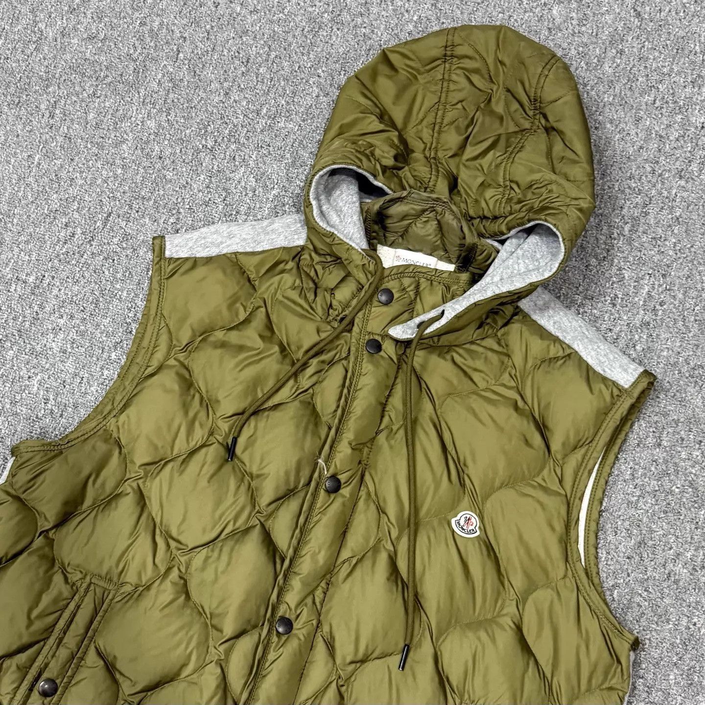 Moncler Moncler Olive Green Logo Down Vest XXXL 99New Size US XXL / EU 58 / 5 - 3 Thumbnail