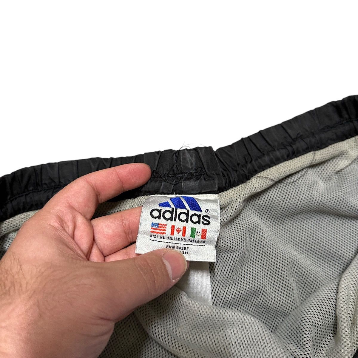 Adidas × Vintage Vintage 90s Adidas Windbreaker Logo Shorts Size US 36 / EU 52 - 6 Thumbnail