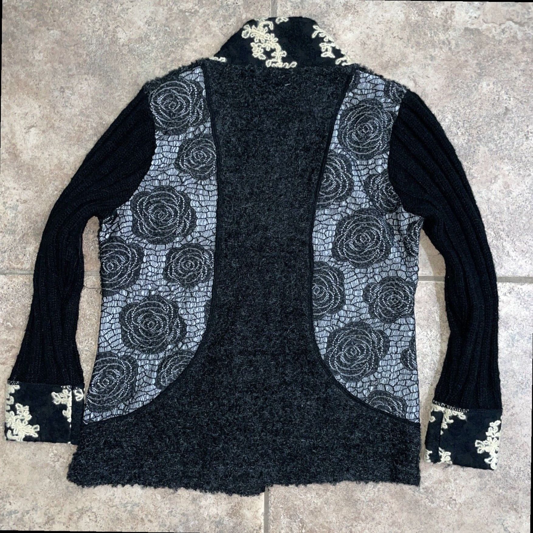 Vintage Tivoli Of Ireland Women's Black Cardigan Sweater Medium Size M / US 6-8 / IT 42-44 - 4 Thumbnail