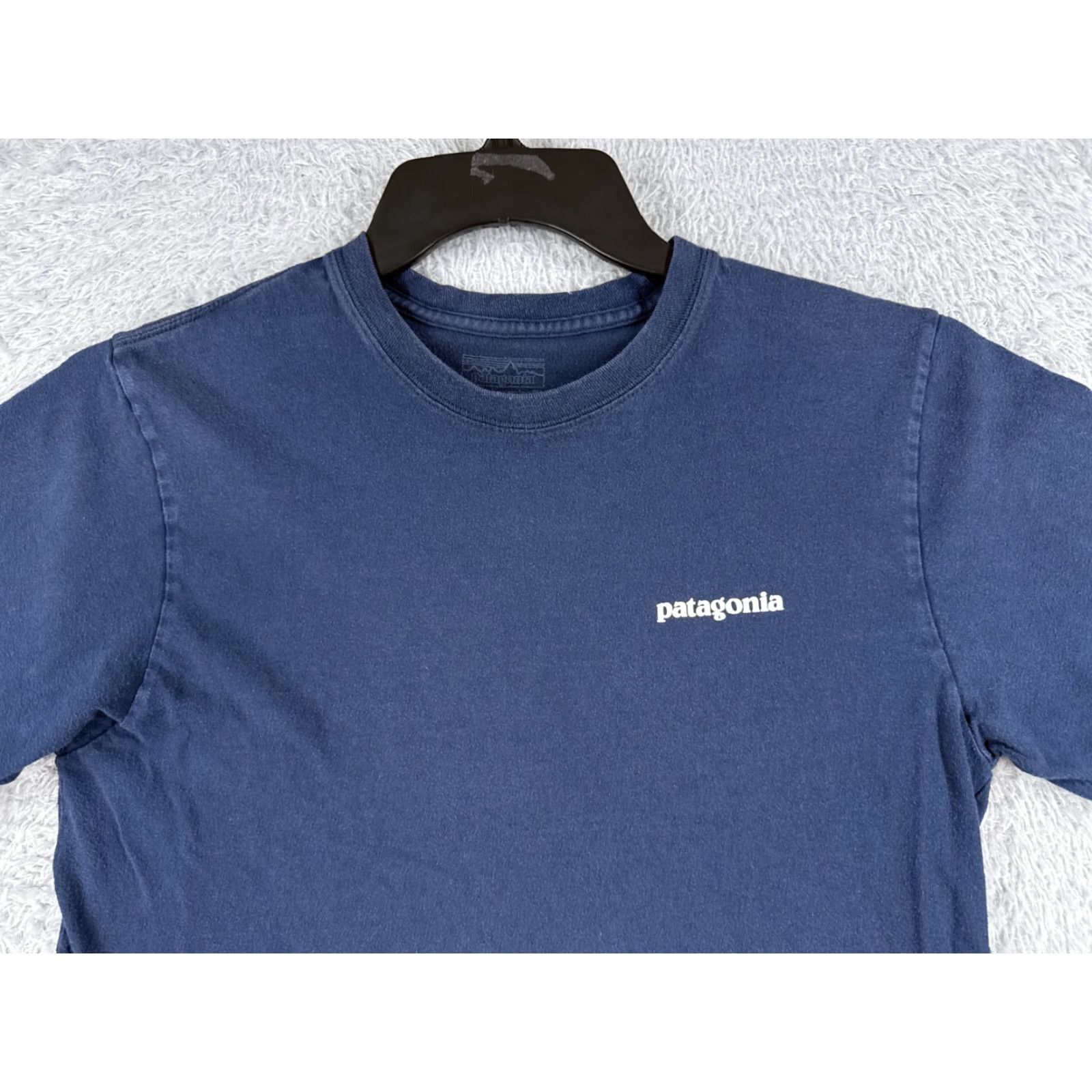 Patagonia Patagonia Shirt Men XS Blue Long Sleeve Crew Neck Logo T-Shirt Size US XS / EU 42 / 0 - 4 Thumbnail