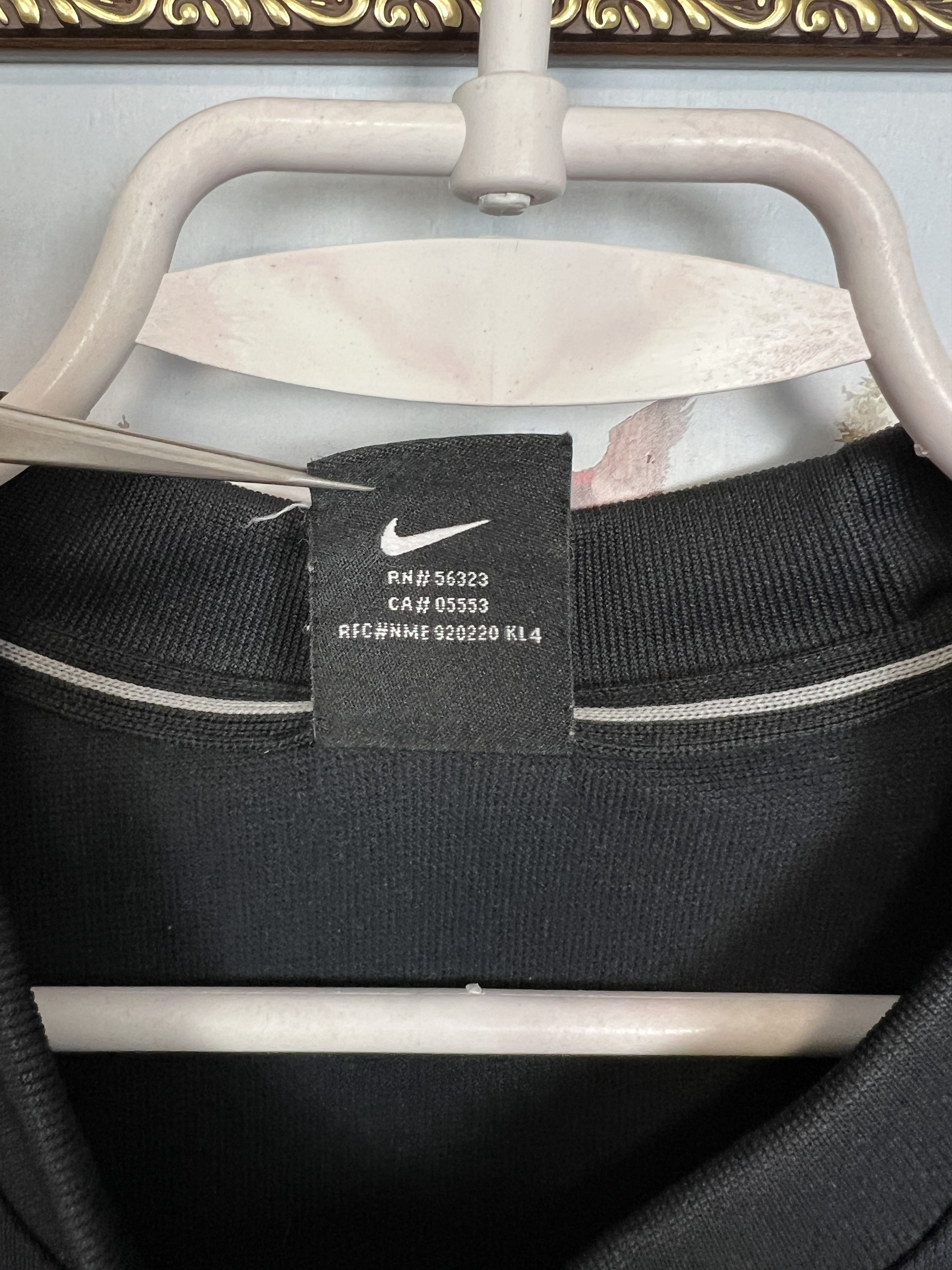 Nike Vintage Nike Football Template Big Logo Shirt Black Size US L / EU 52-54 / 3 - 7 Thumbnail
