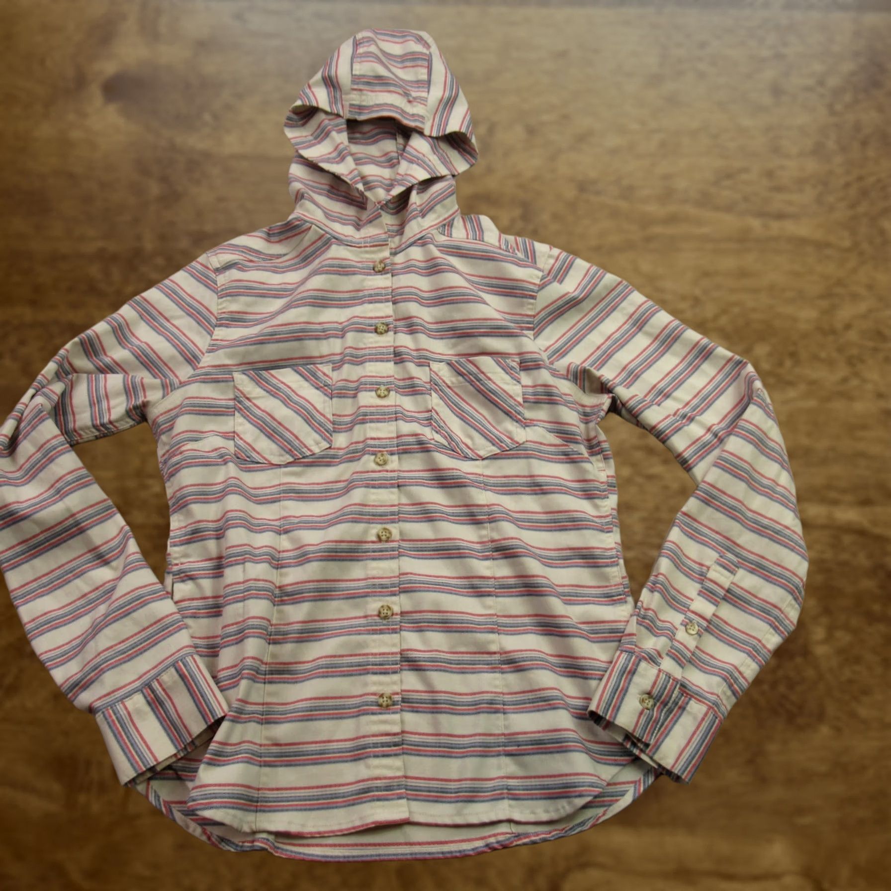 Mountain Hardwear Mountain Hardwear Hoodie Womens Small Long Sleeve Hooded Button Front Stripes Size S / US 4 / IT 40 - 1 Thumbnail