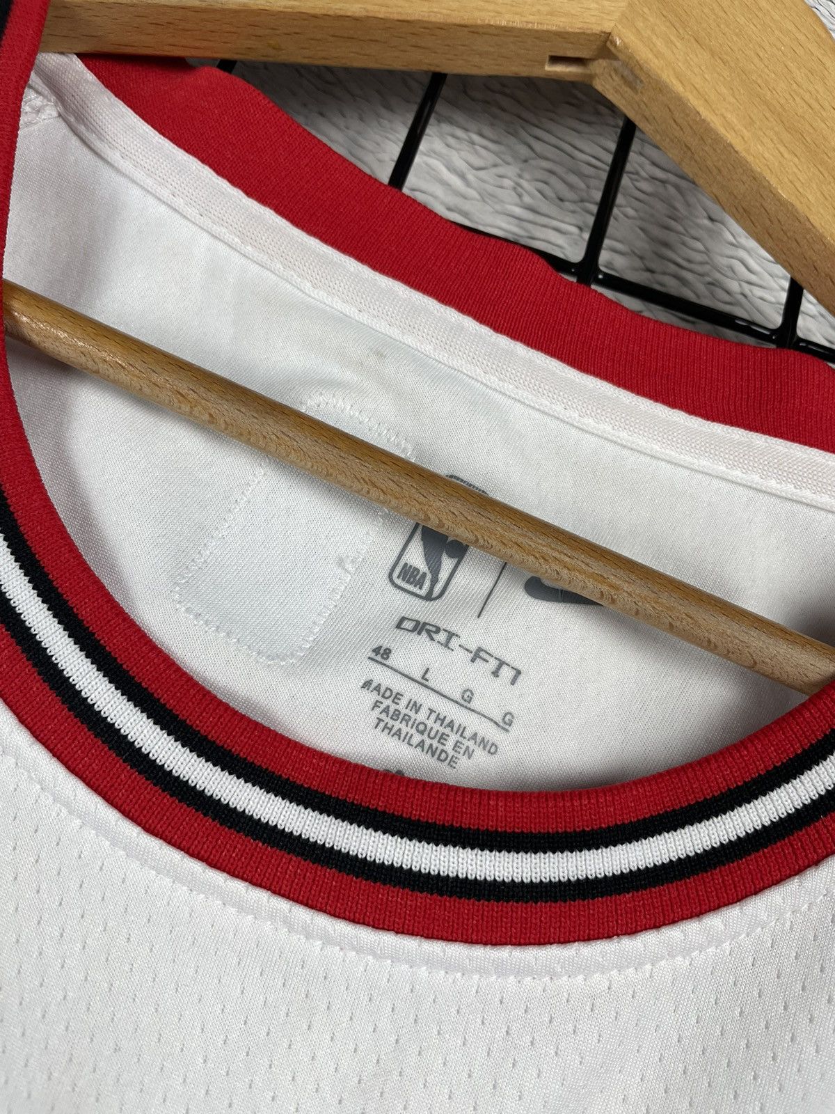 NBA × Nike × Vintage PIPPEN Vintage Chicago Bulls Nike Basketball Jersey L size Size US L / EU 52-54 / 3 - 8 Thumbnail