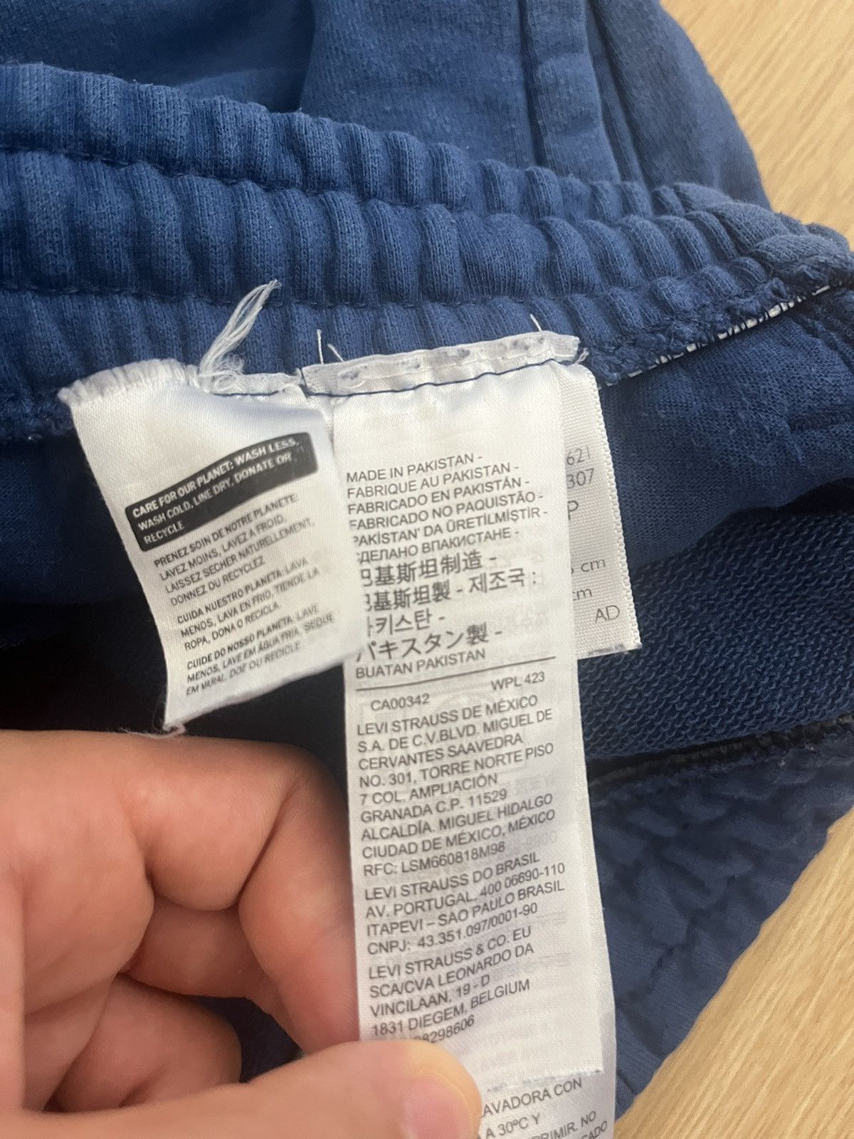 Levi's × Vintage Levi’s loose fit red tab sweatpants 🌊 Size US 28 / EU 44 - 3 Thumbnail