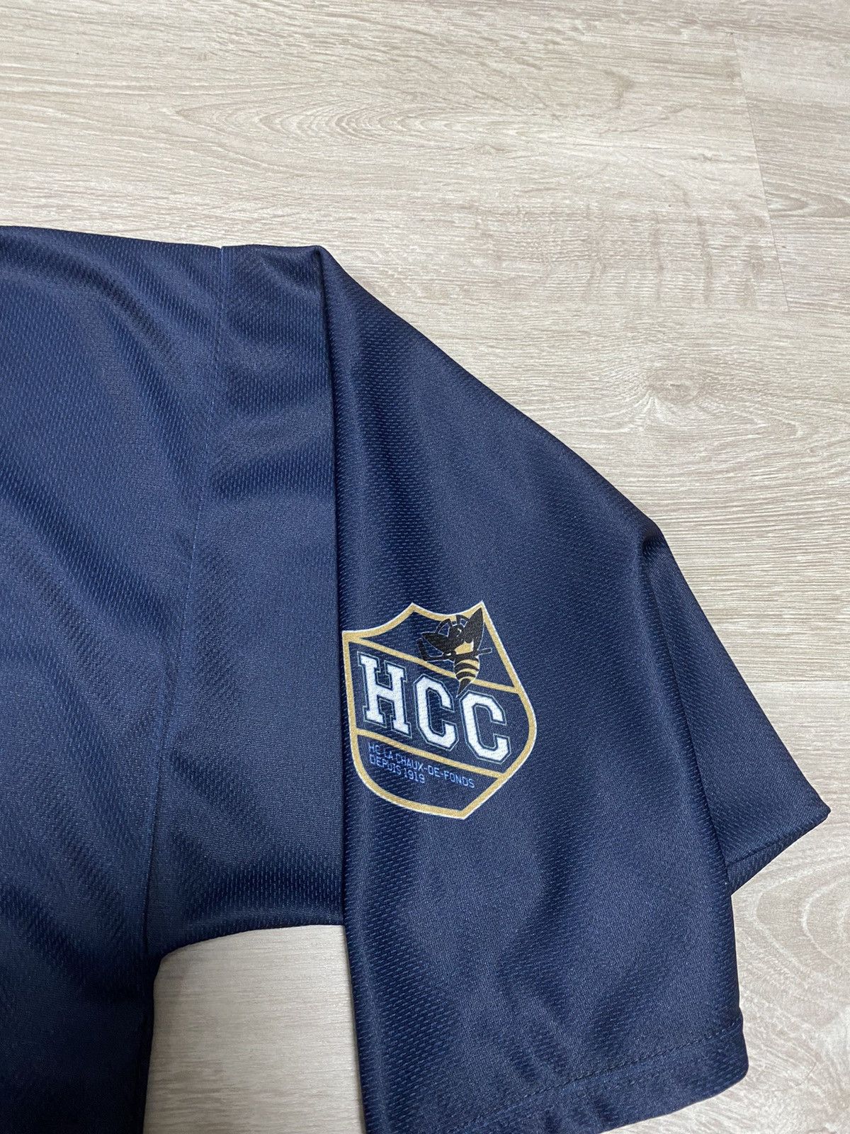 NHL HC LA CHAUX DE FONDS HOCKEY SHIRT JERSEY sz S MEN Size US S / EU 44-46 / 1 - 3 Thumbnail