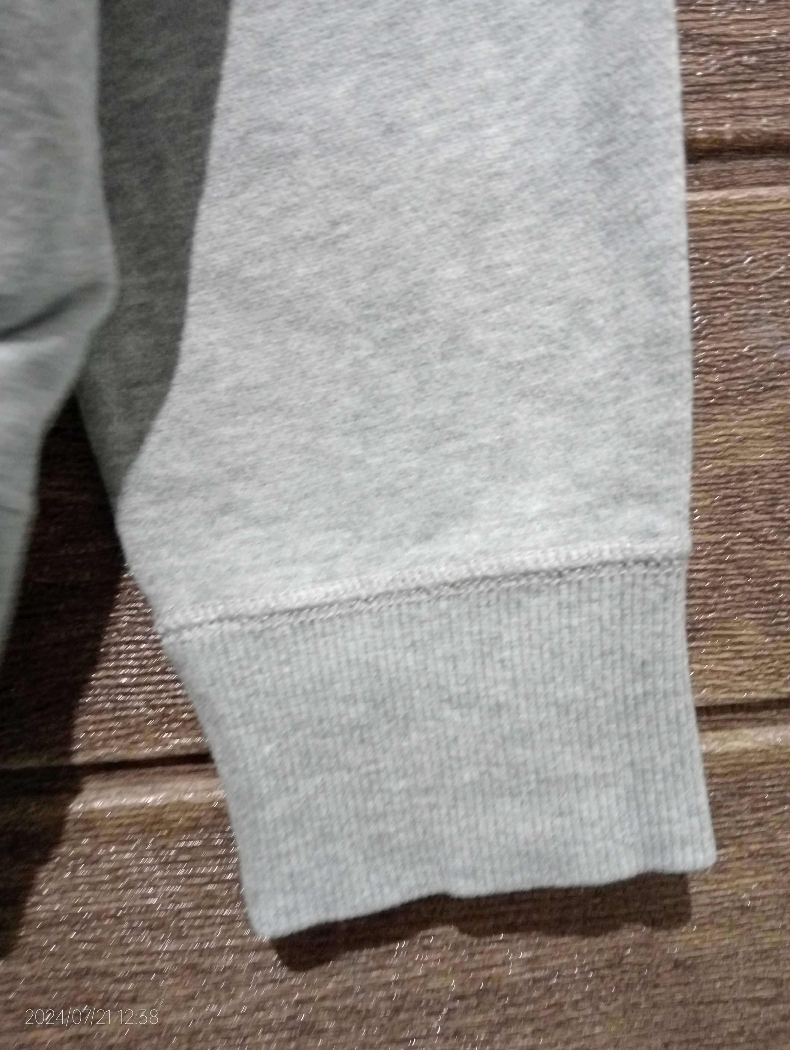 Kaws × Uniqlo Vintage KAWS X Sesame Street Pullover Hoodie Very Rare Size US M / EU 48-50 / 2 - 6 Thumbnail