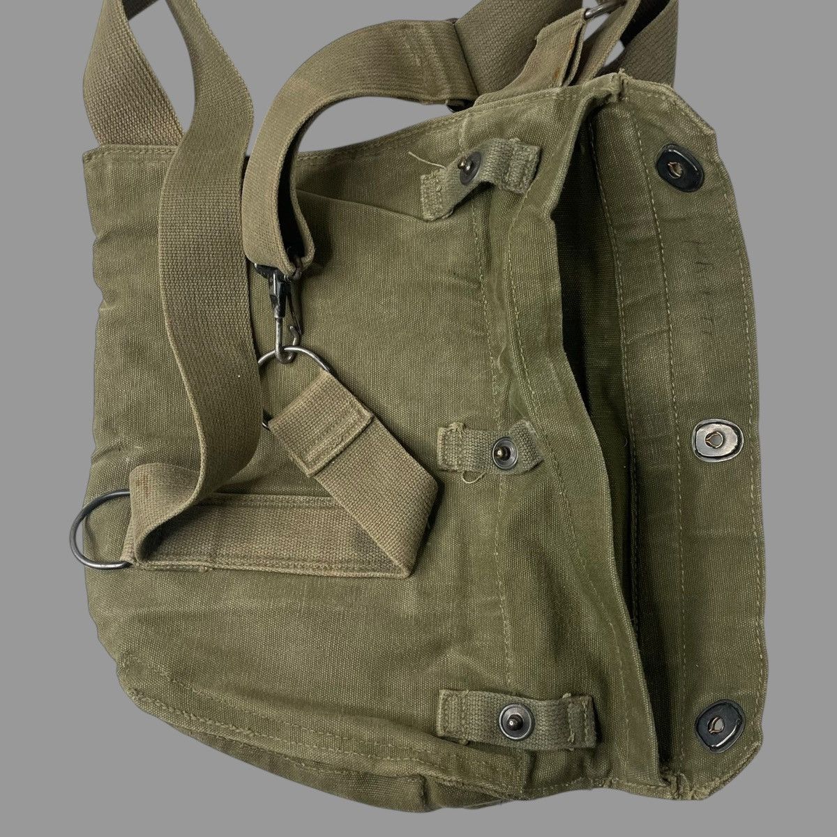 Vintage Vintage 1950s faded military mask bag Size ONE SIZE - 5 Thumbnail