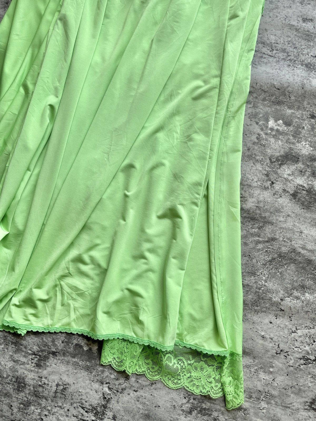 Balenciaga Balenciaga Lace Panel Asymmetric Skirt Size XXS / US 00 / IT 34 - 16 Thumbnail