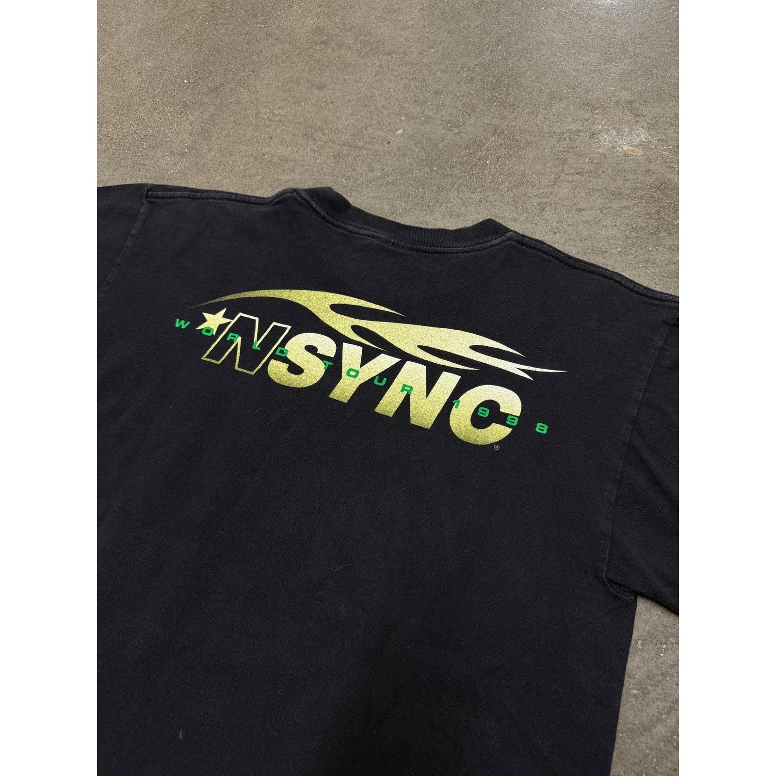 Vintage 1998 NSYNC Tour T-Shirt Size US L / EU 52-54 / 3 - 4 Thumbnail