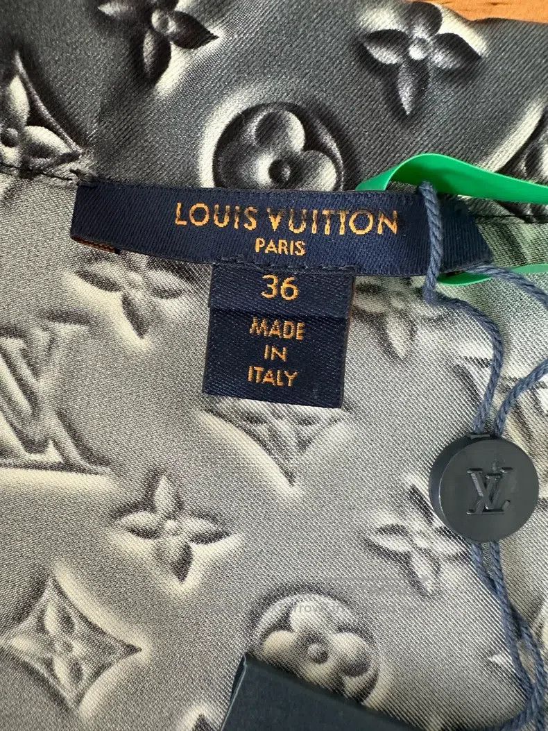 Louis Vuitton Louis Vuitton Long Sleeve Shirt Size XS / US 0-2 / IT 36-38 - 3 Thumbnail