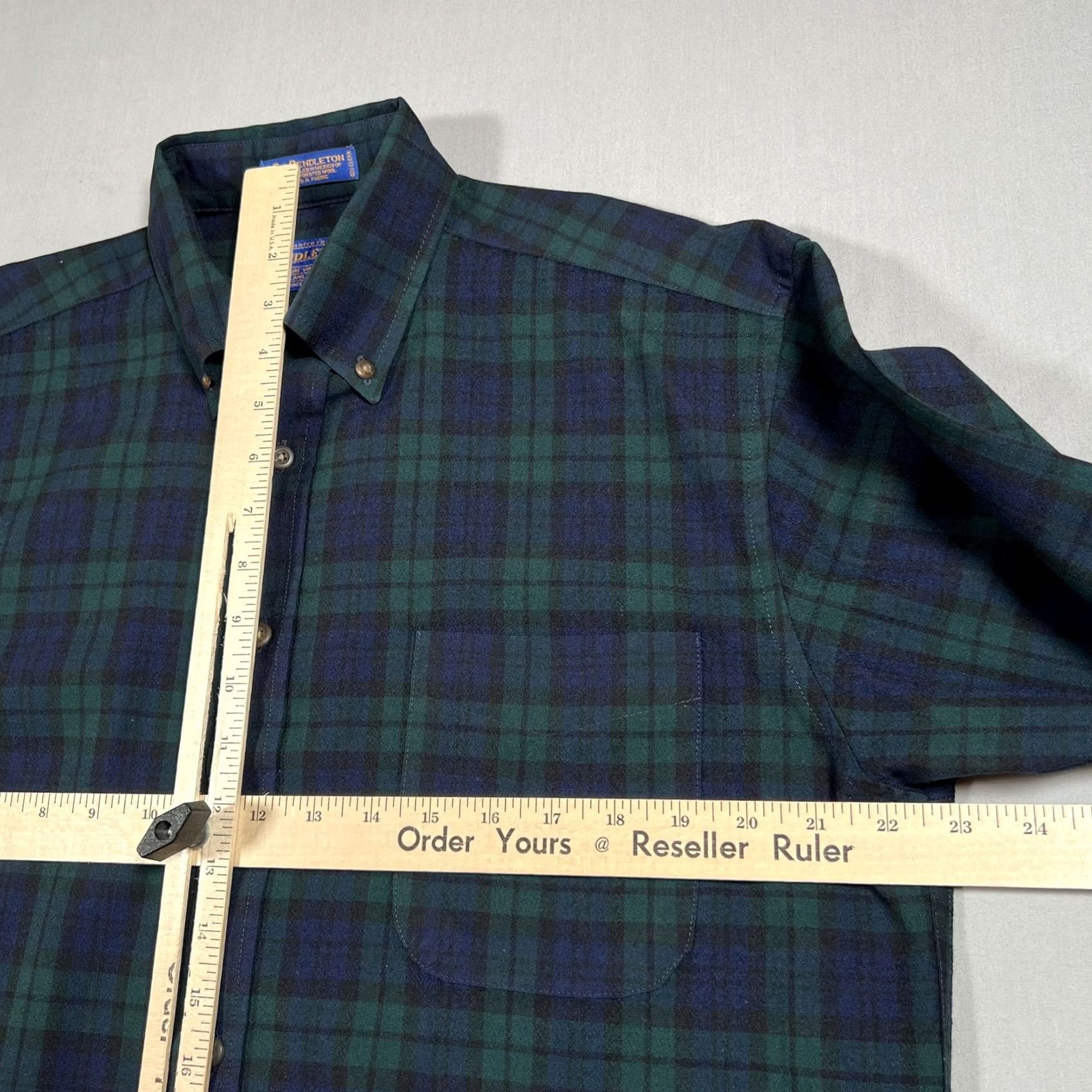 Pendleton Pendleton Men's Medium Black Watch Tartan Plaid Button Down Wool Shirt Size US M / EU 48-50 / 2 - 5 Thumbnail