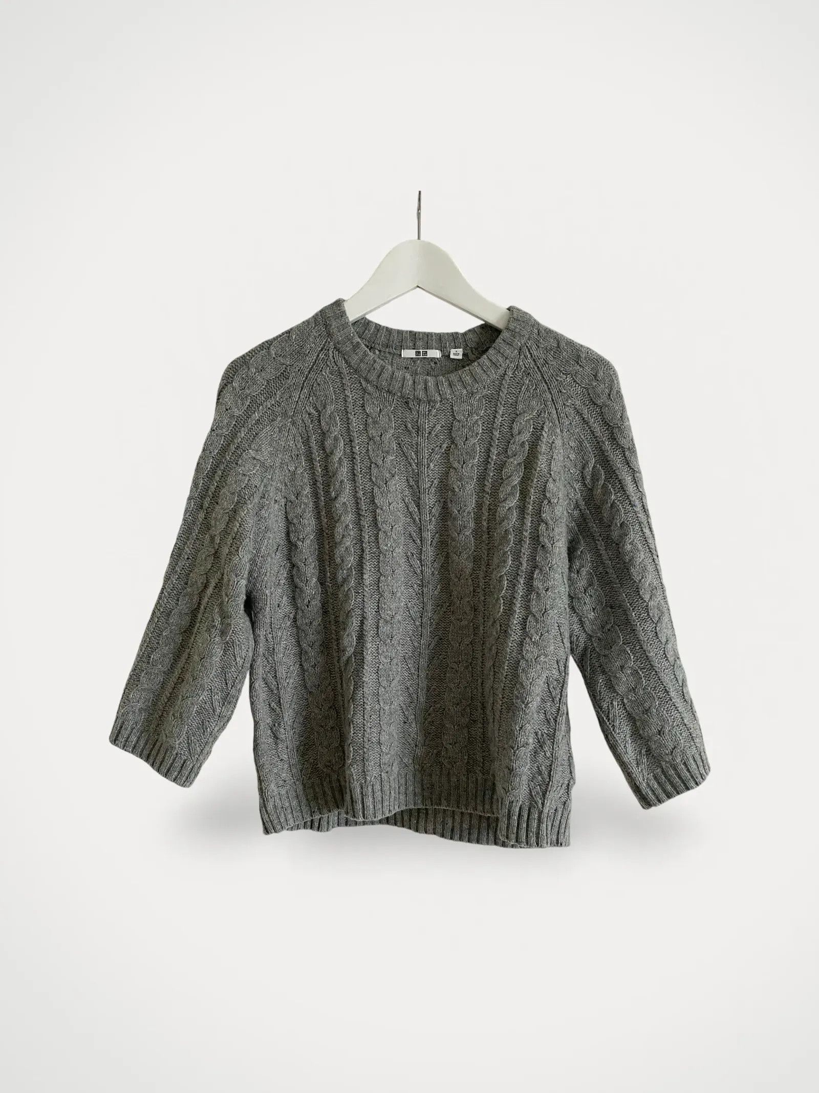 Uniqlo Uniqlo Sweater Size S / US 4 / IT 40 - 1 Thumbnail