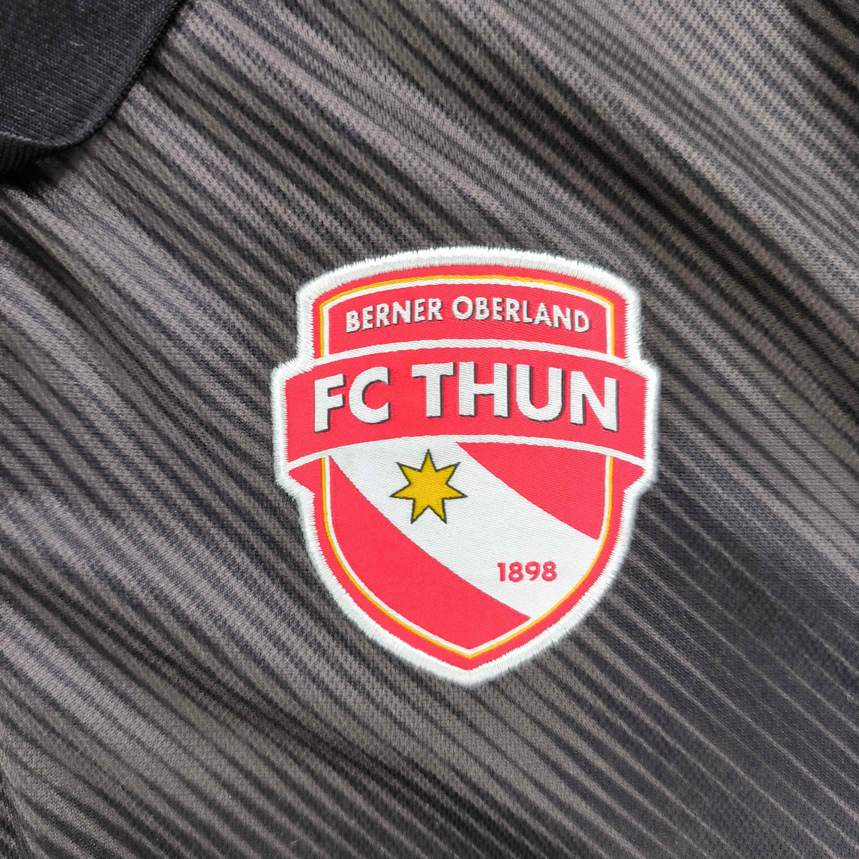 Macron FC Thun Macron football traveller tee shirt size L Size US L / EU 52-54 / 3 - 3 Thumbnail