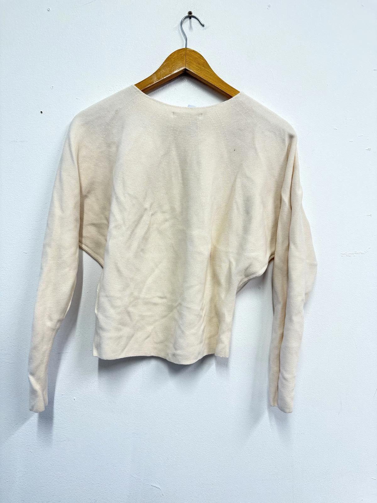 Uniqlo Uniqlo Light Beige Long Sleeve Sweater XS Size US XS / EU 42 / 0 - 4 Thumbnail