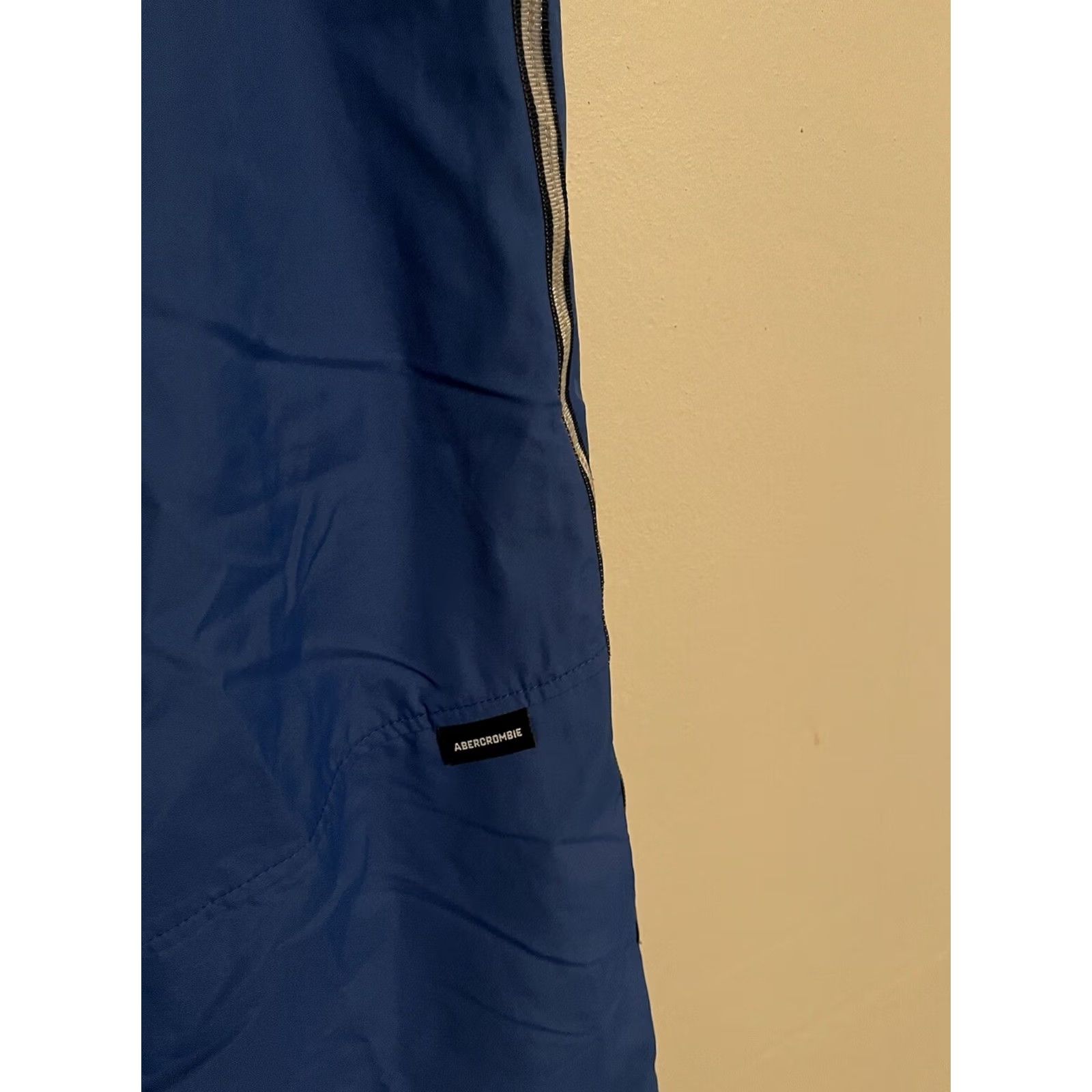 Abercrombie & Fitch VINTAGE Abercrombie & Fitch Gym Issue Blue Lined Track Pants Men XL Regular 31in Inseam Size US 36 / EU 52 - 5 Thumbnail
