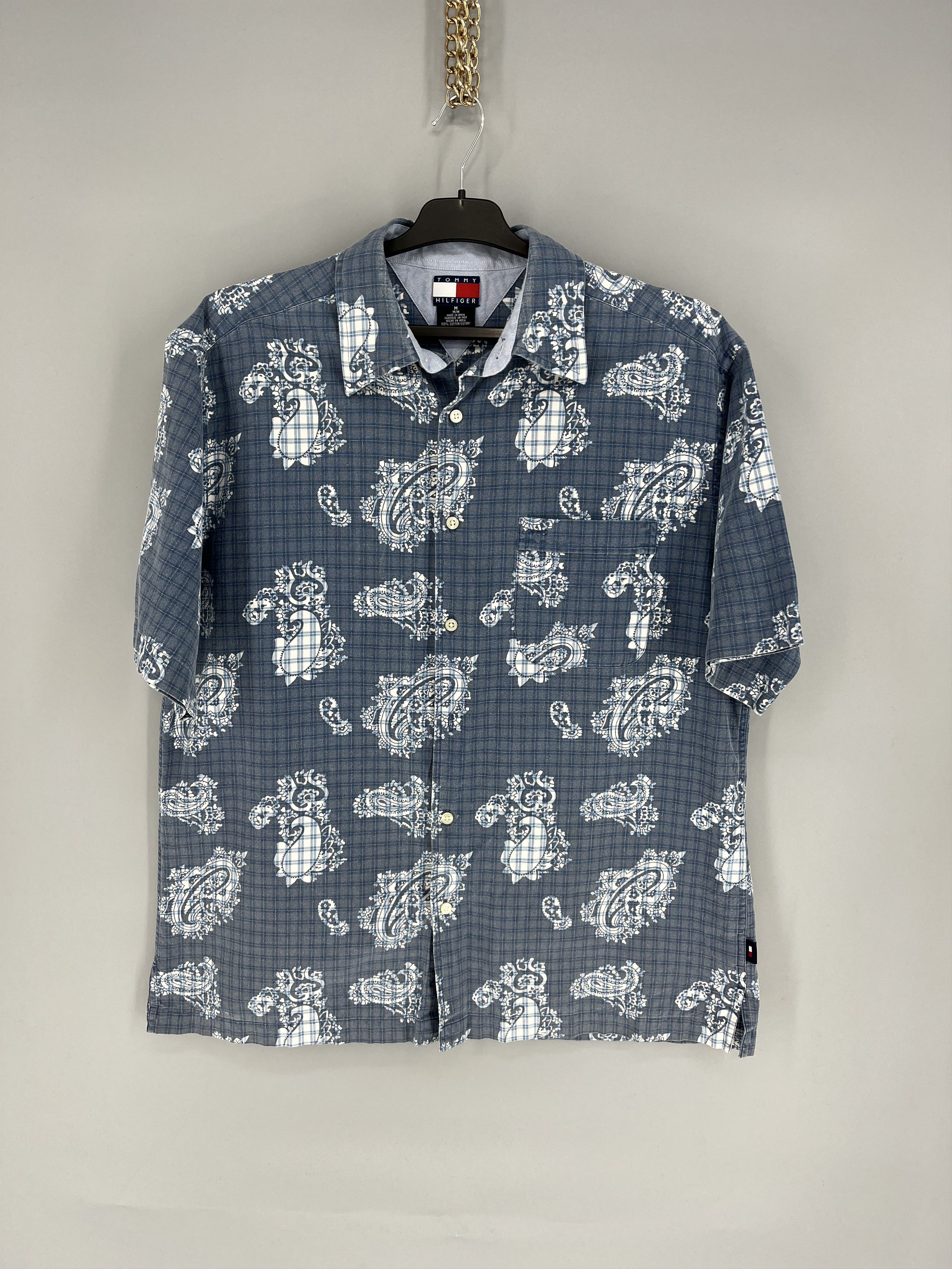 Vintage Vintage 90s Tommy Hilfiger Hawaiian Shirt Streetwear Y2K Size US M / EU 48-50 / 2 - 1 Thumbnail