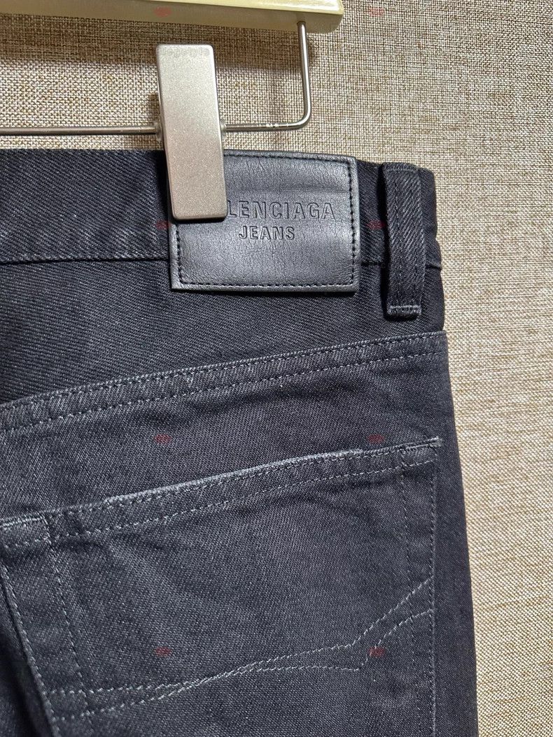 Balenciaga Balenciaga size S Worn Distressed Pants Micro-Flare Jeans Size US 27 - 6 Thumbnail