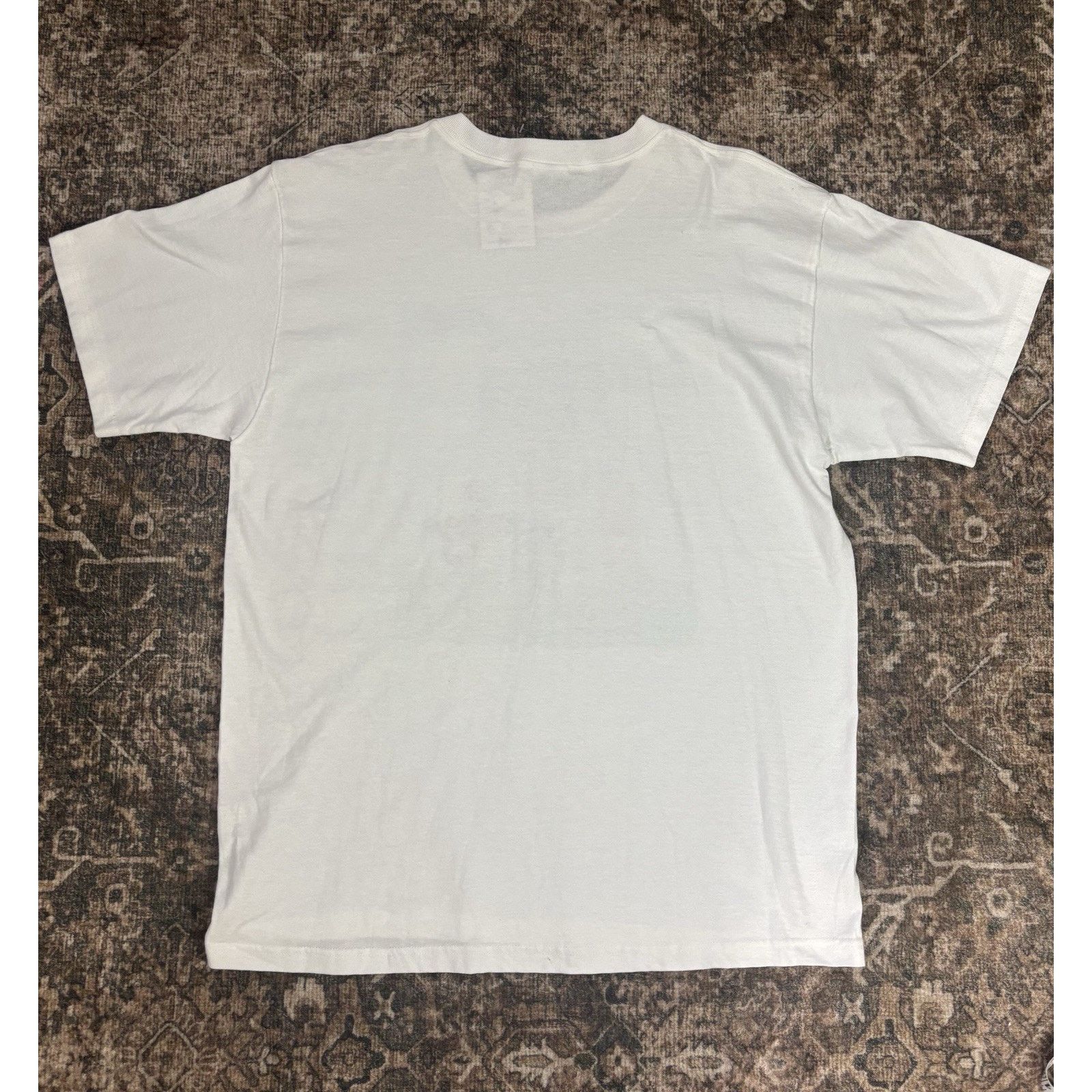 Fruit Of The Loom Vintage Disney Winnie the Pooh Springtime with Roo Tshirt L Size US L / EU 52-54 / 3 - 8 Thumbnail