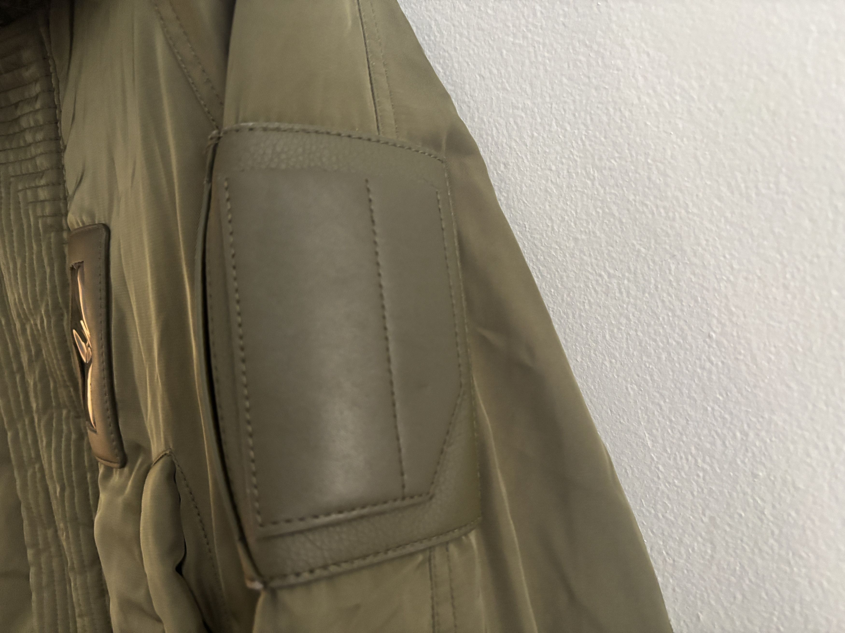 Juun.J $2925 Olive N2-B Flight Bomber Jacket Fur Hood - M-L Size US S / EU 44-46 / 1 - 17 Thumbnail