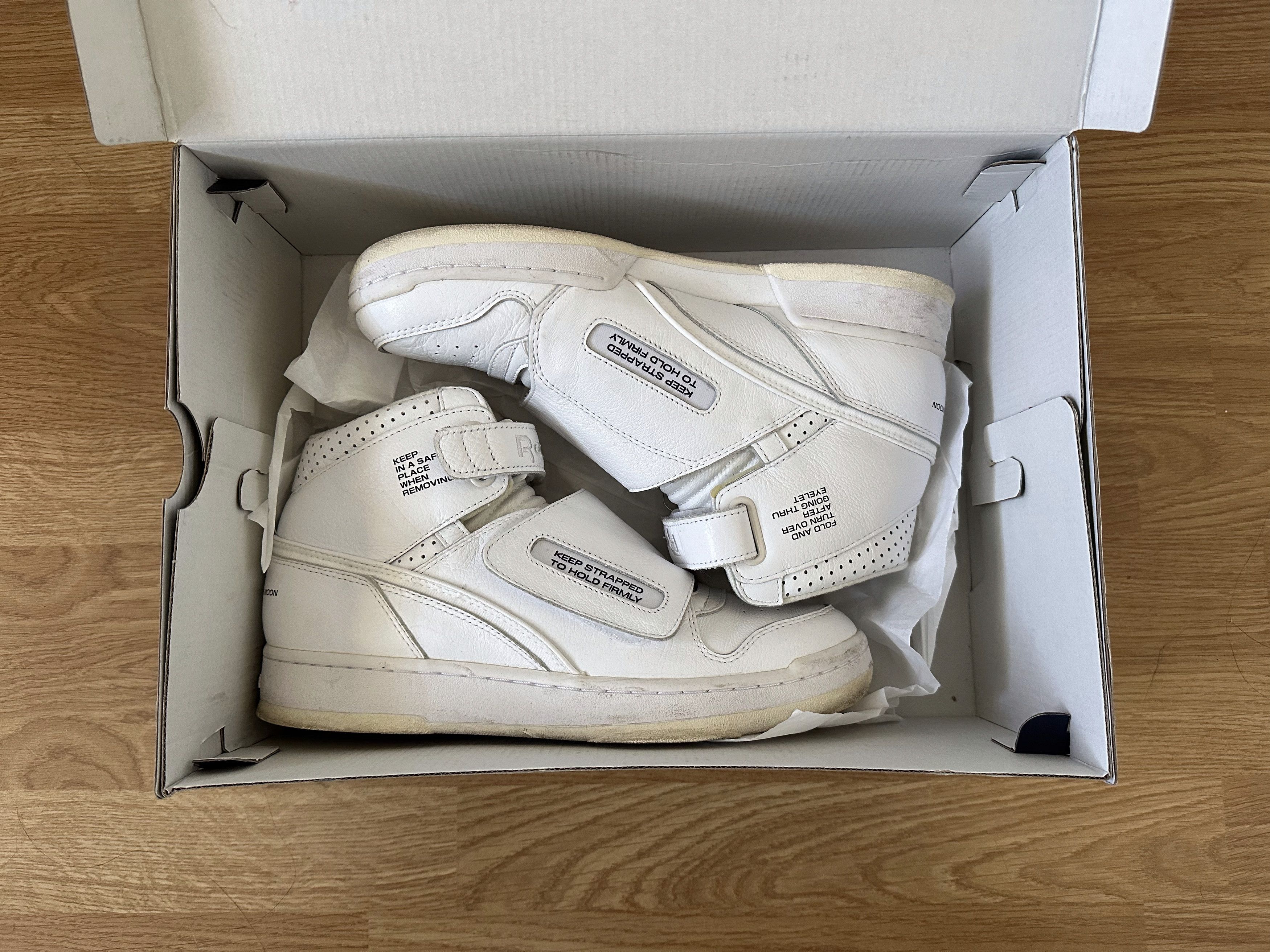Reebok (Mountain Research) Alien Stomper Size US 11 / EU 44 - 13 Thumbnail