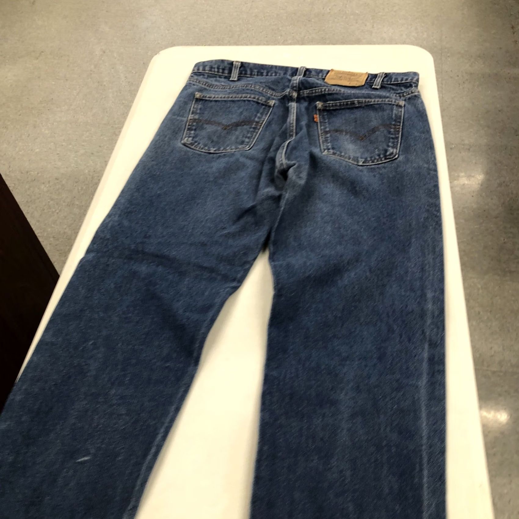 Levi's Levi’s Jeans 550 Orange Tab Medium Wash Denim Relaxed Fit 37 x 30.5 Mens Vintage Blue Cotton 5-Pocket Comfort Modern Classic Size US 37 - 5 Thumbnail