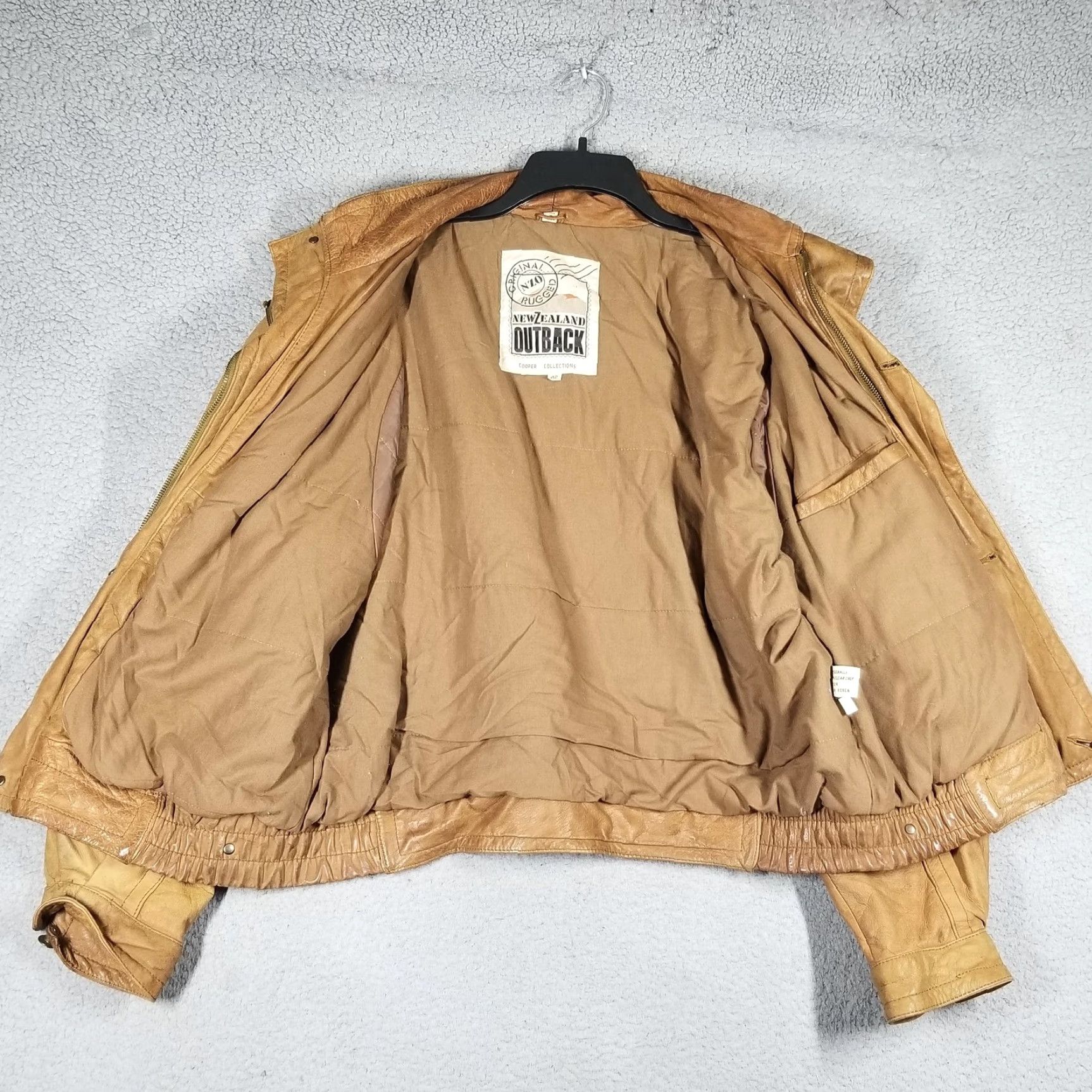 Vintage VINTAGE COOPER NZO New Zealand Outback Jacket Mens 42 Brown Leather Bomber 90s Mens Size US XS / EU 42 / 0 - 3 Thumbnail