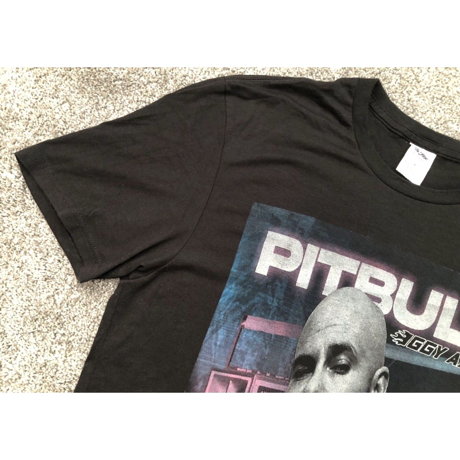 Vintage VINTAGE Pitbull Iggy Azalea Feel Good Tour T Shirt Black L Men Short Sleeve Size US L / EU 52-54 / 3 - 7 Thumbnail