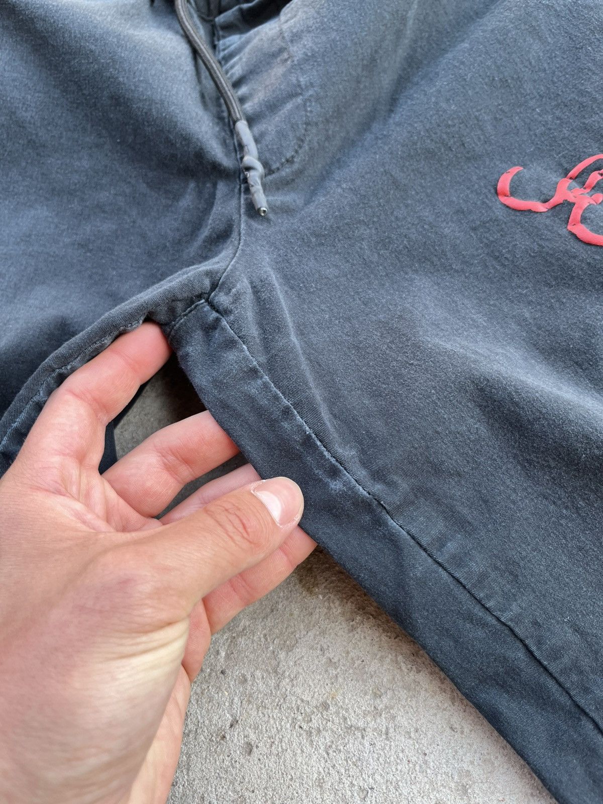 Ed Hardy Ed Hardy x Urban Outfitters Big Logo Cargo Parachute Pants Size 27" / US 4 / IT 40 - 23 Thumbnail
