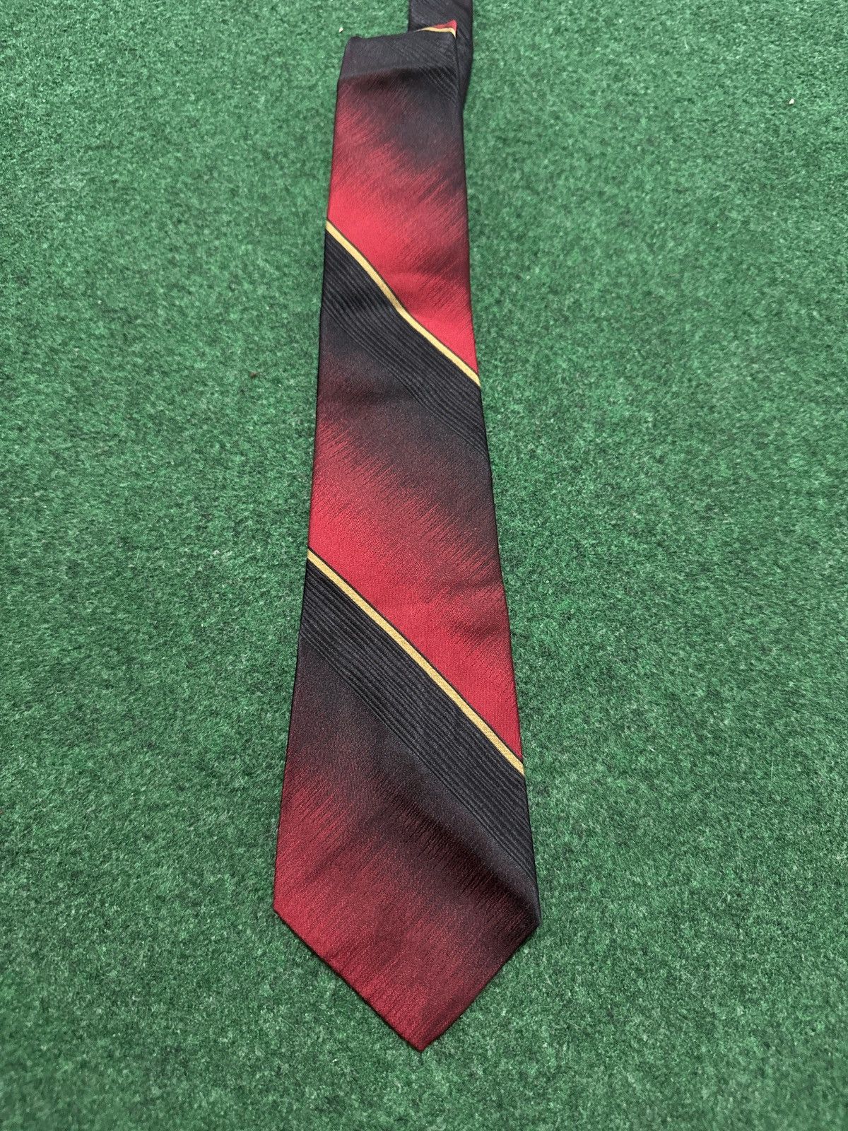 Dior Vintage Christian Dior All Silk Black Red Tie Size ONE SIZE - 4 Thumbnail