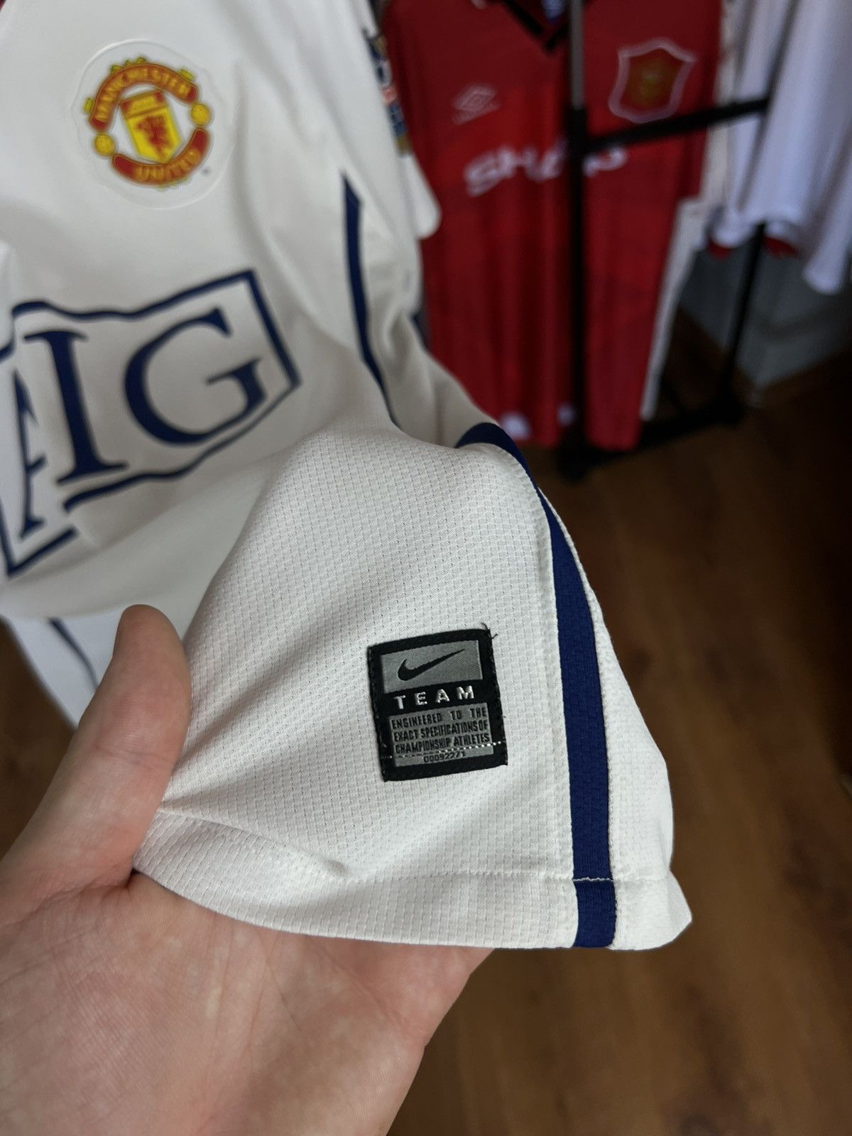 Nike Soccer Jersey Nike Manchester United 2008/09 Nani #17 Size US S / EU 44-46 / 1 - 7 Thumbnail