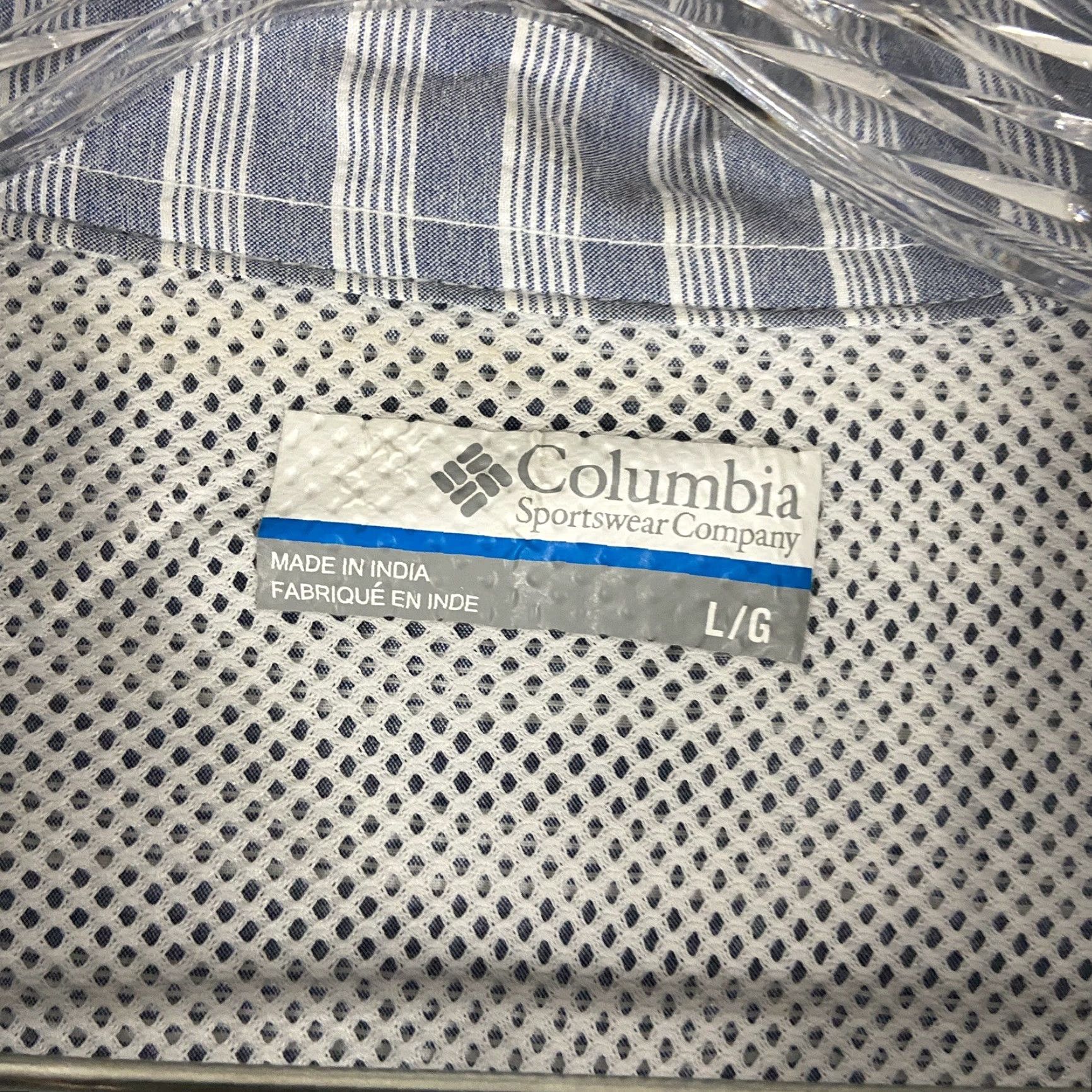 Vintage Columbia Sportswear Omni Shield Button-Up Shirt Short Sleeve Men L Blue Stripe Size US 33 - 7 Thumbnail