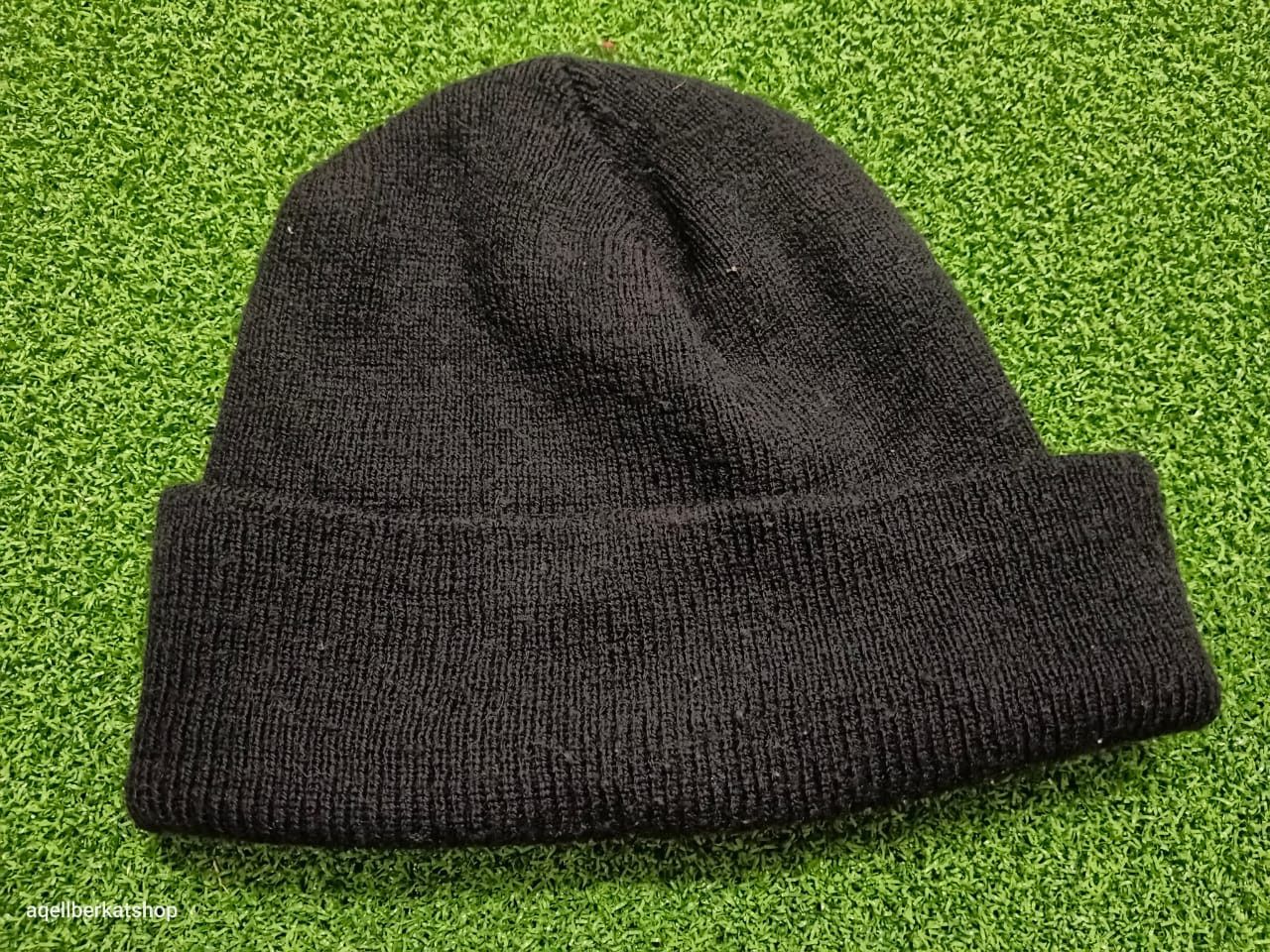 Nike VTG 90S NIKE Taiwan Embroidered Logo Beanie Size ONE SIZE - 3 Thumbnail