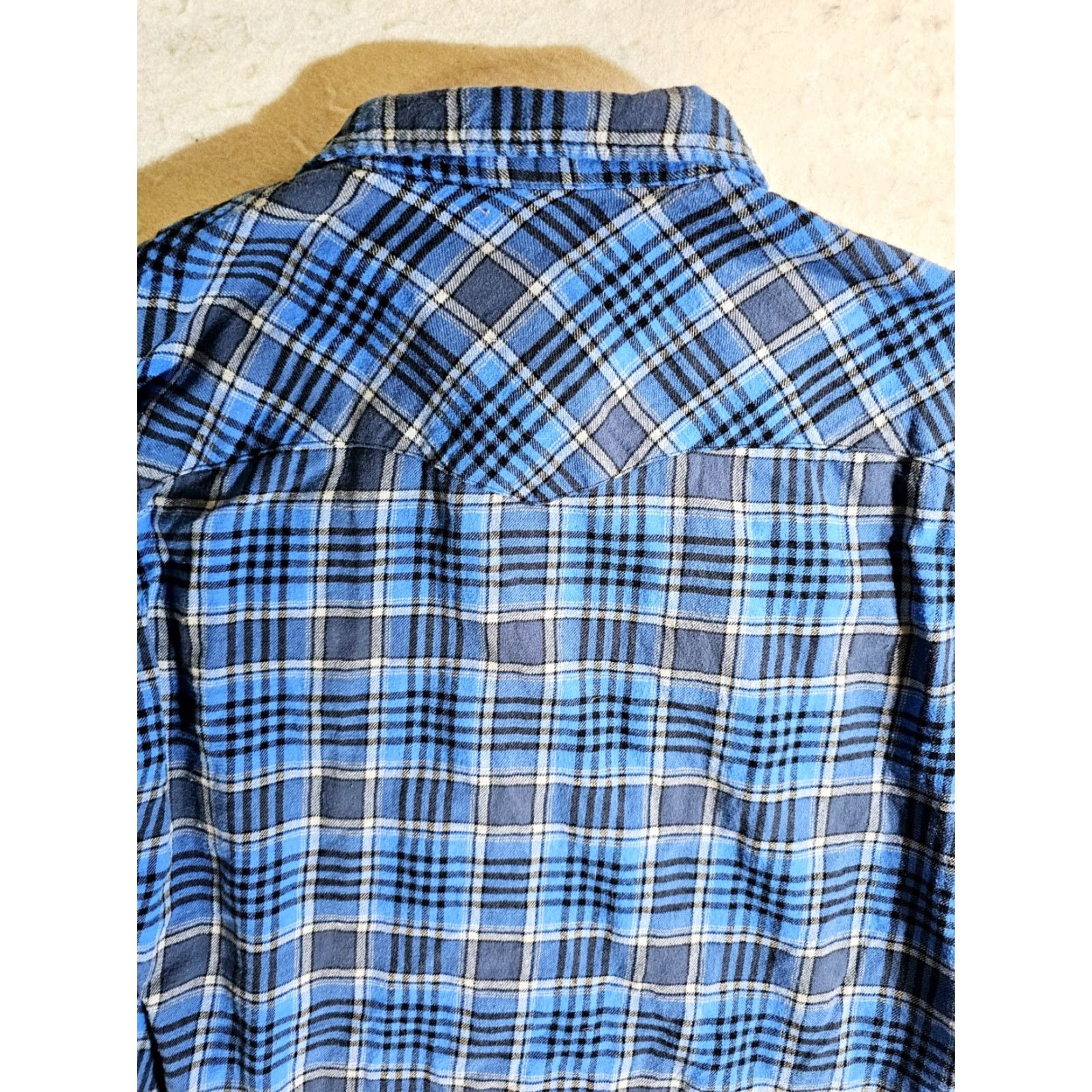 Wrangler VINTAGE Wrangler Wrancher Mens 100% Cotton Plaid Pearl Snap Western Shirt XL Blue Mens Size US XL / EU 56 / 4 - 8 Thumbnail