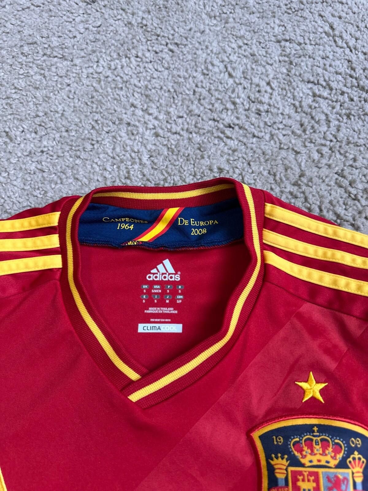 Adidas SPAIN 2012 2013 HOME FOOTBALL SHIRT SOCCER JERSEY ADIDAS Size US S / EU 44-46 / 1 - 4 Thumbnail