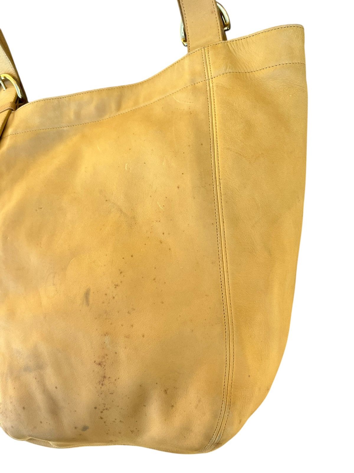 Leather Vintage 90s COACH Scratches Stains Patina Leather Tote Bag Size ONE SIZE - 6 Thumbnail