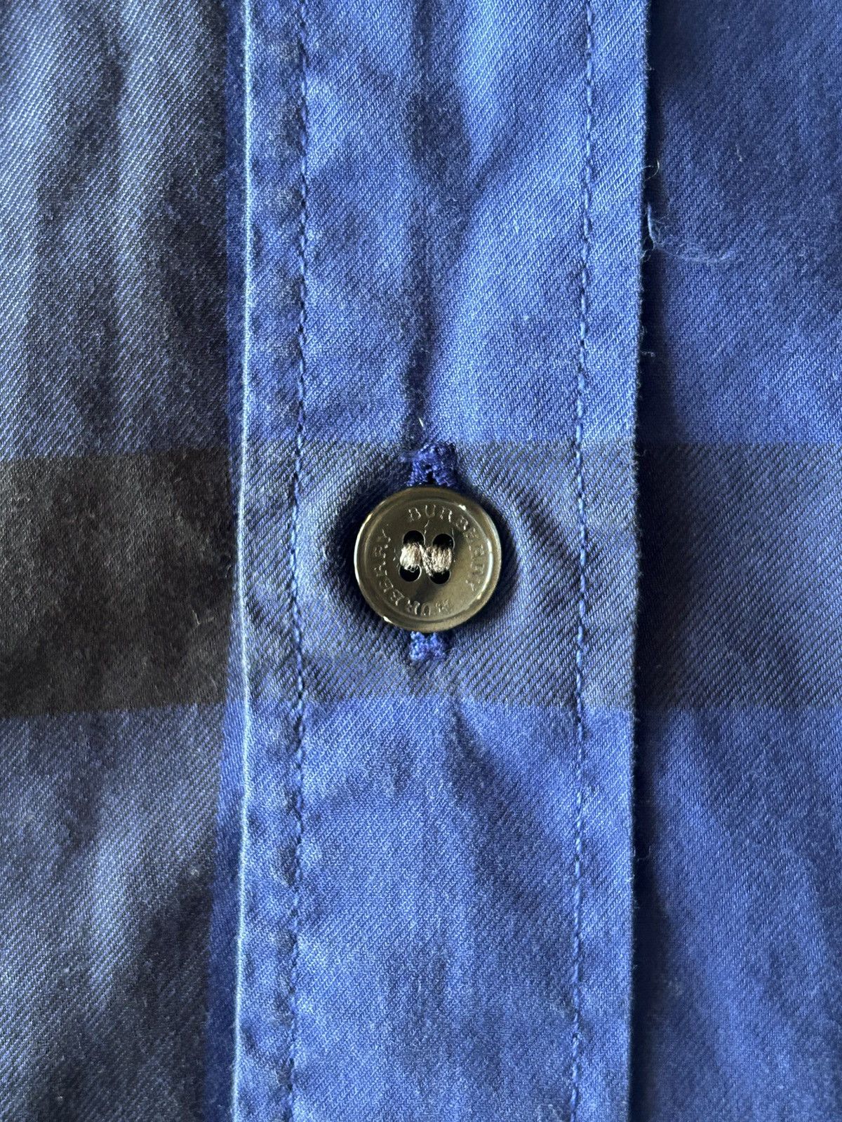 Burberry 2010s Burberry Brit Blue Checkered Shirt Size US XL / EU 56 / 4 - 8 Thumbnail