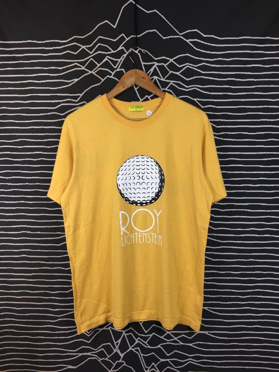 Uniqlo Uniqlo X Roy Lichtenstein Golf Ball Pop Art Tee Size L Size US L / EU 52-54 / 3 - 2 Thumbnail