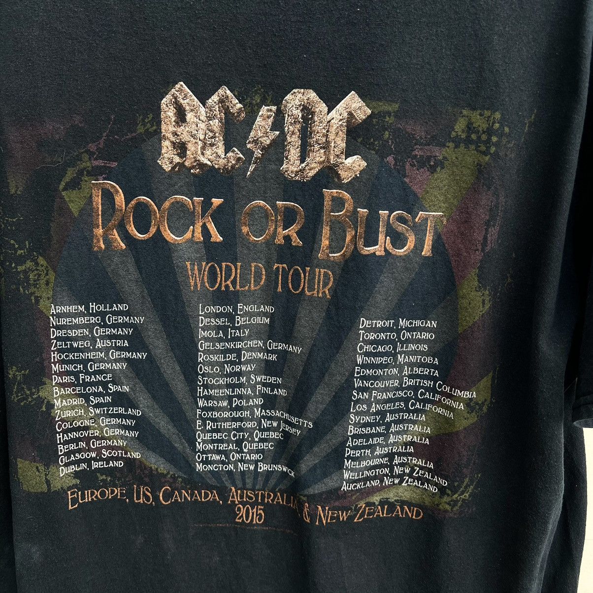 AC/DC × Band Tees AC/DC Band T-shirt Rock or Bust 2015 World Tour Size US XL / EU 56 / 4 - 7 Thumbnail