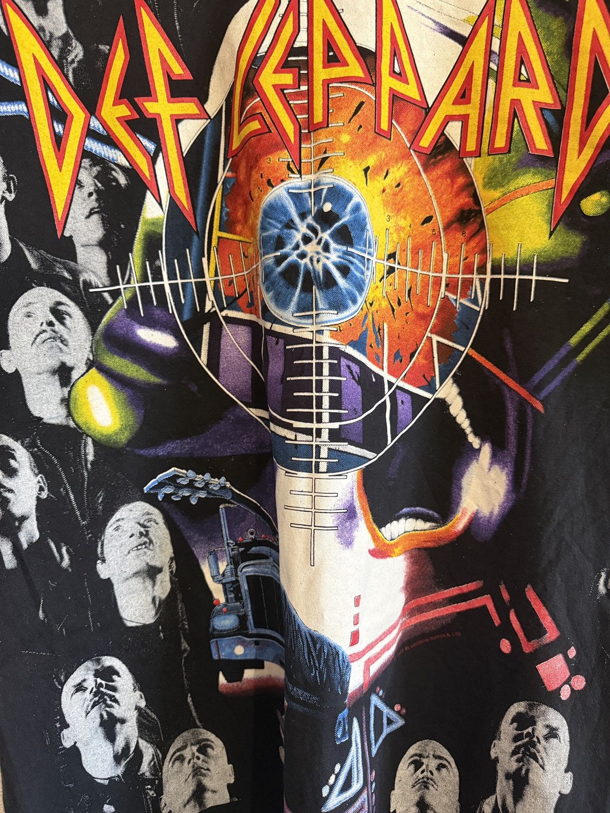 Band Tees Vintage all over print 1992 Def Leppard shirt rare XL Size US XL / EU 56 / 4 - 8 Thumbnail