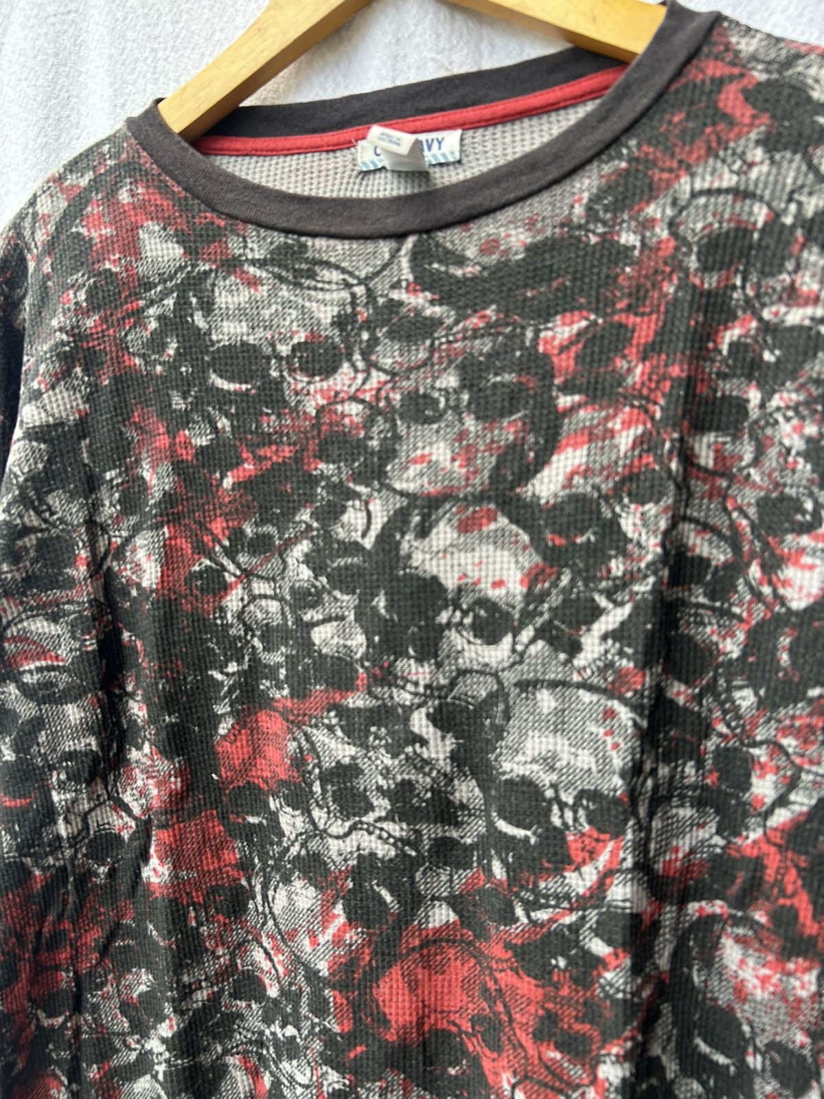If Six Was Nine × Japanese Brand × Le Grande Bleu (L.G.B.) 💸BINDINGOFFER💸old navy seditionari allover skull longsleeve Size US M / EU 48-50 / 2 - 4 Thumbnail