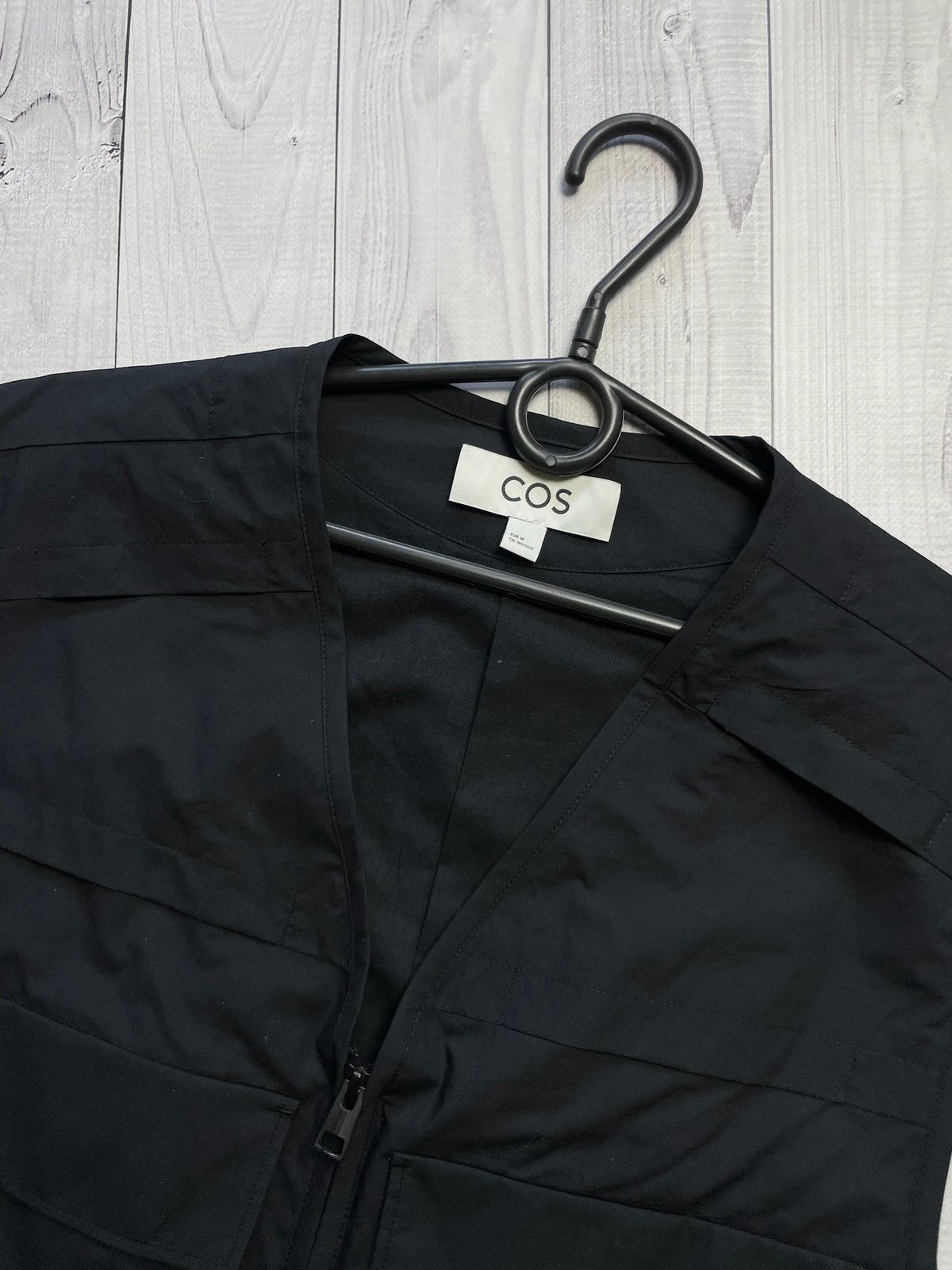 Cos Vintage COS Vest multi pocket size M logo Size US M / EU 48-50 / 2 - 2 Thumbnail
