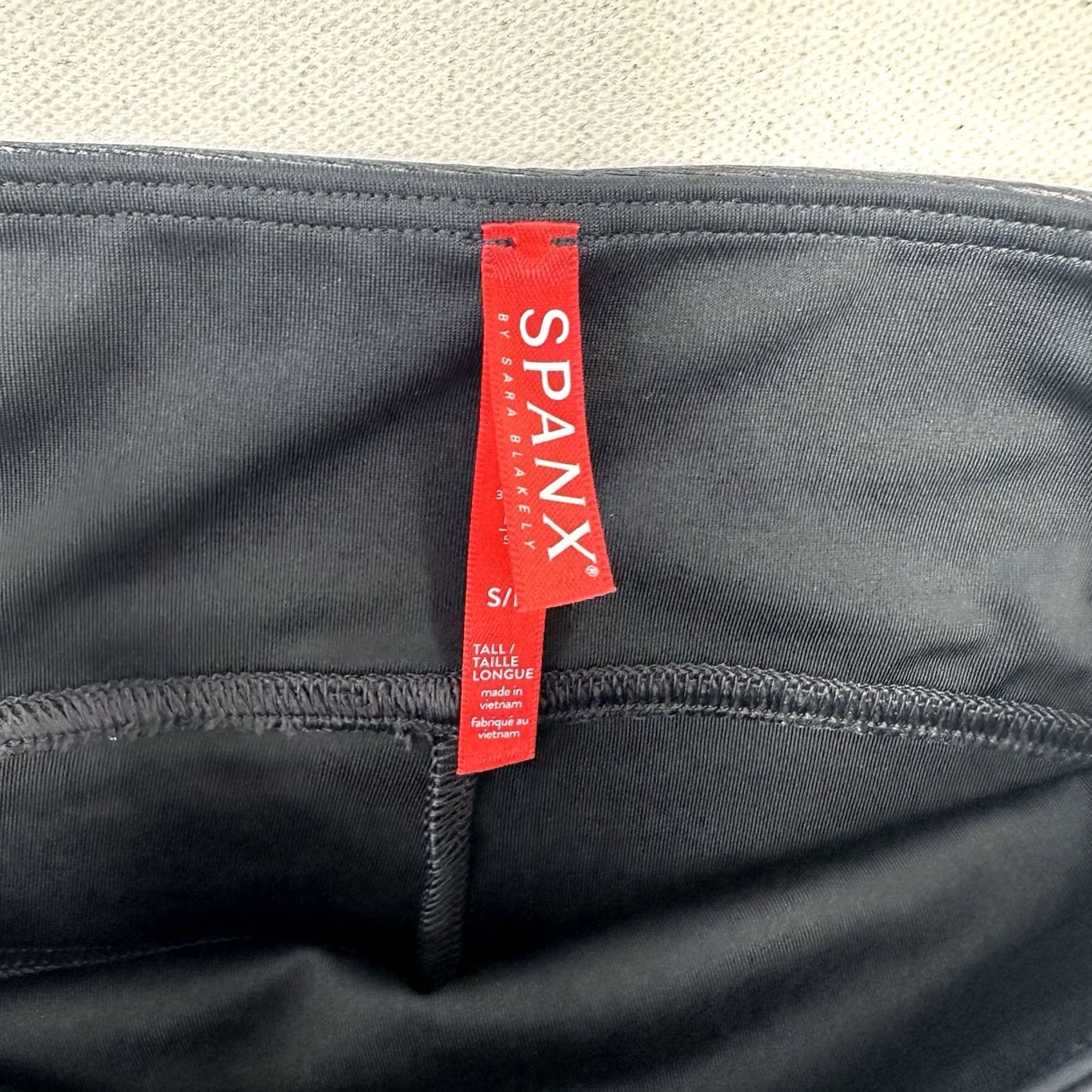 Spanx Spanx Leggings Black Women’s Petite Small Leggings Ankle Stretch Logo Blended Fabric High Rise Women Size 28" / US 6 / IT 42 - 6 Thumbnail