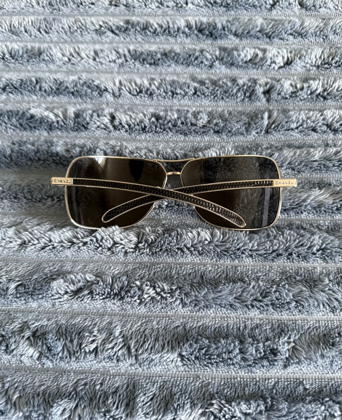 Chanel Chanel Silver Metal Aviator Sunglasses 4141-Q Size ONE SIZE - 8 Thumbnail