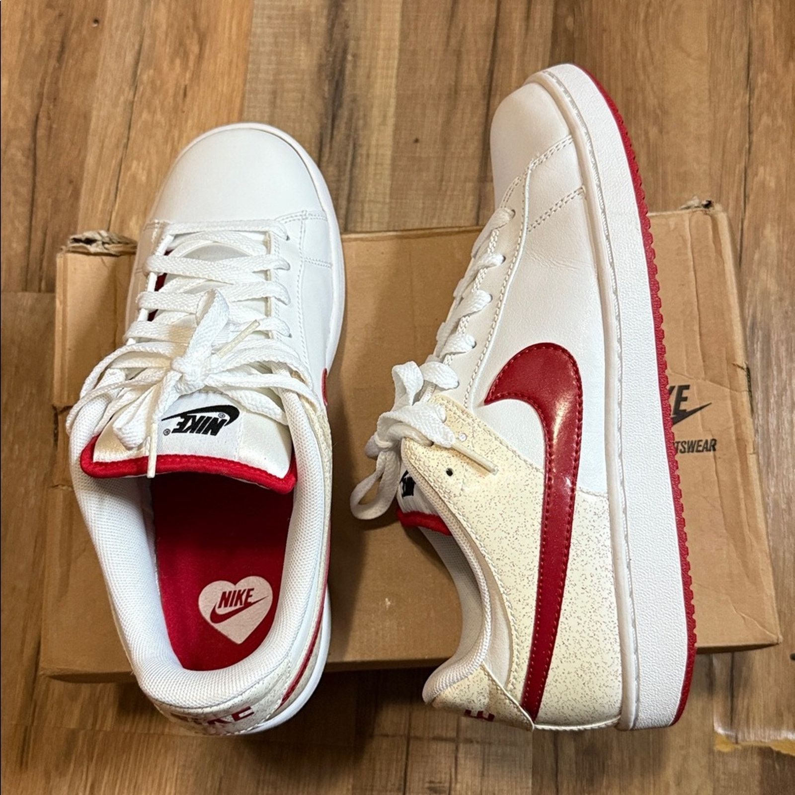 Nike 2008 Nike Santa Cruise White Varsity Red Black Size US 8.5 / EU 41-42 - 4 Thumbnail