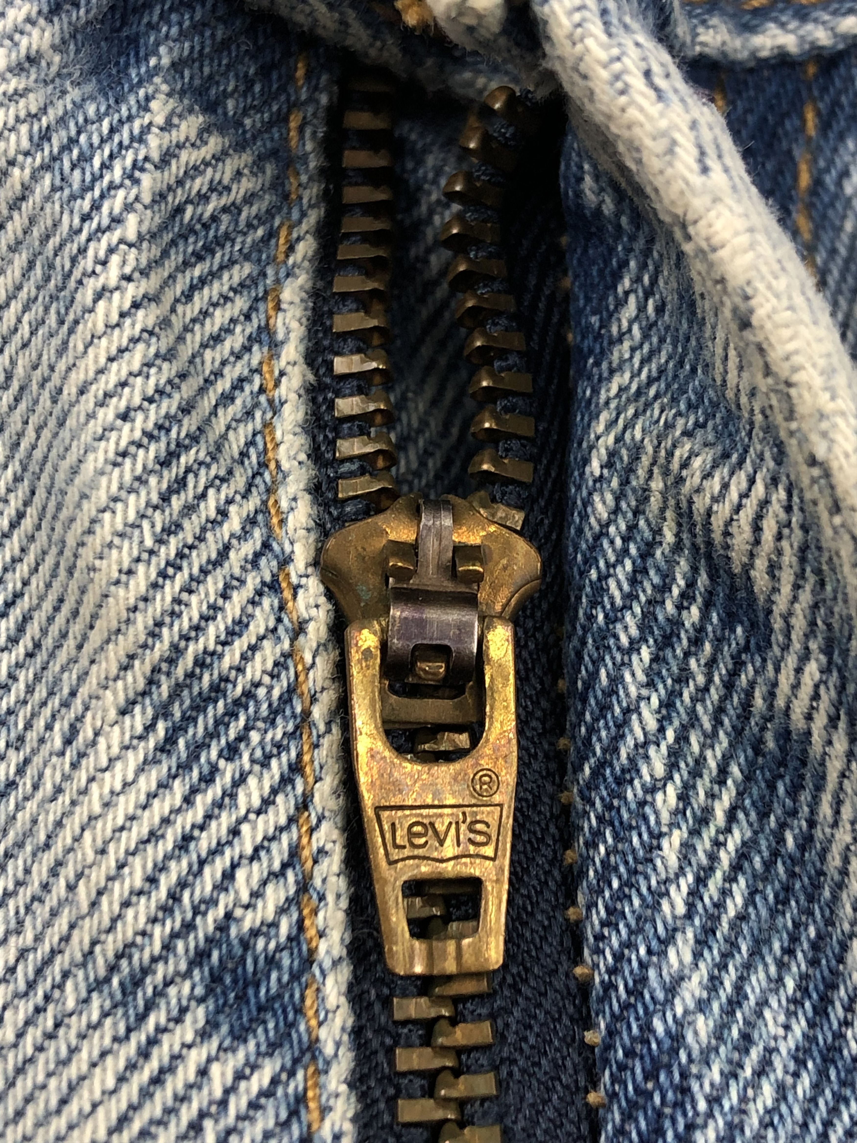 Levi's Vintage Levis 550 Light Washed Jeans DPP0241 Size US 36 / EU 52 - 11 Thumbnail