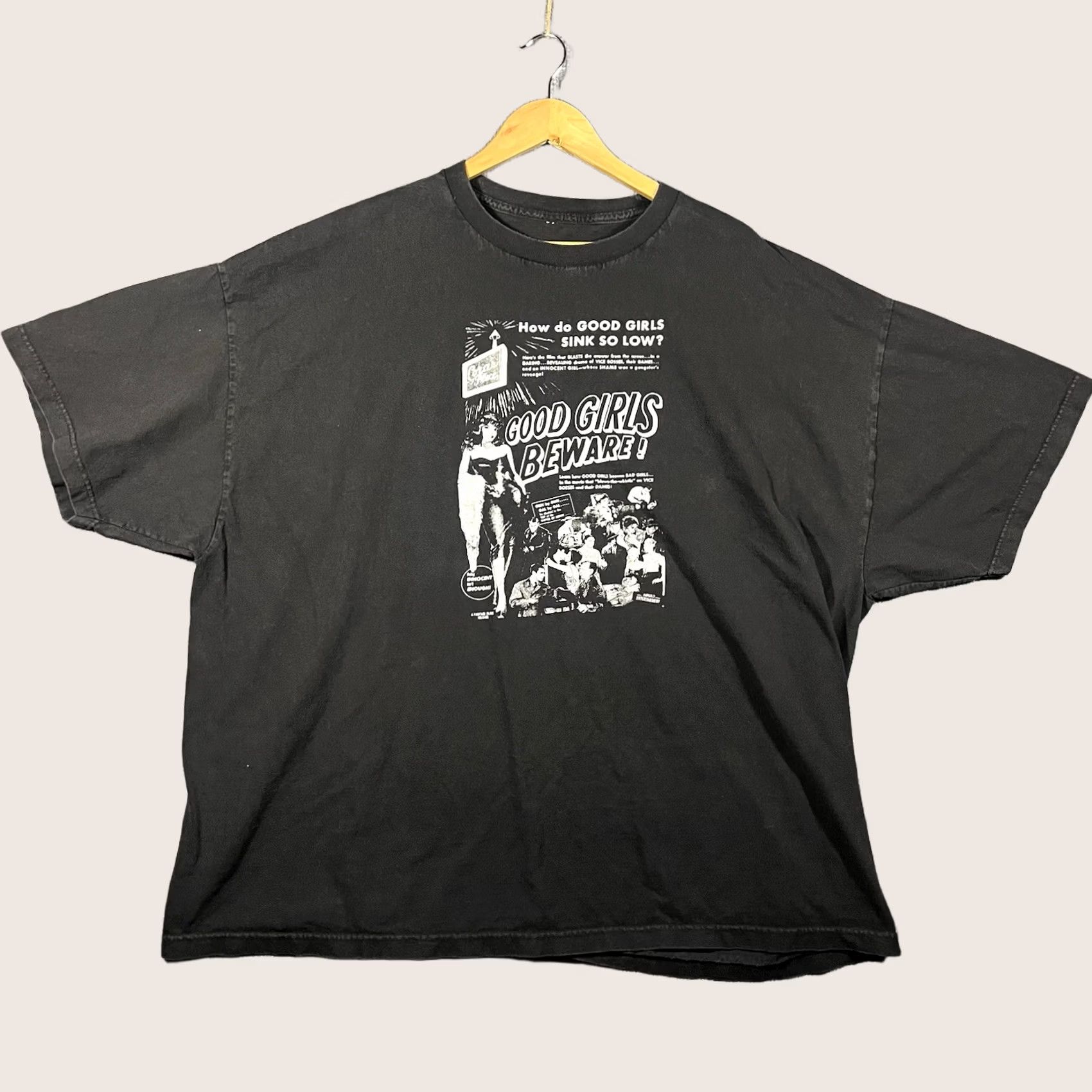 Vintage VINTAGE Good Girls Beware Movie Poster Promo T-Shirt Mens 2XL Black Short Sleeve Shirt 2XL Womens? Size US XXL / EU 58 / 5 - 1 Thumbnail