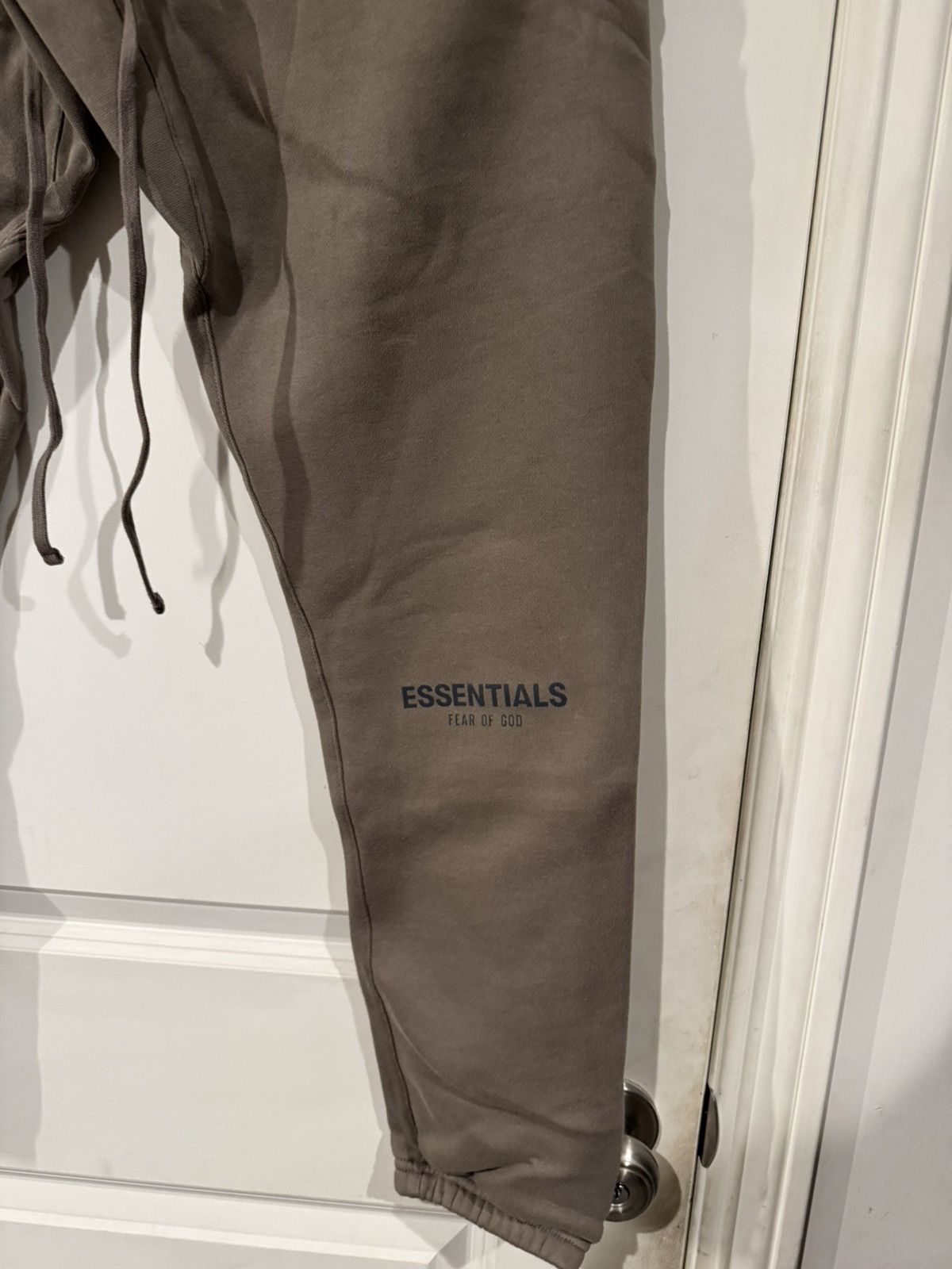 Essentials essentials taupe sweatpants Size US 34 / EU 50 - 2 Thumbnail
