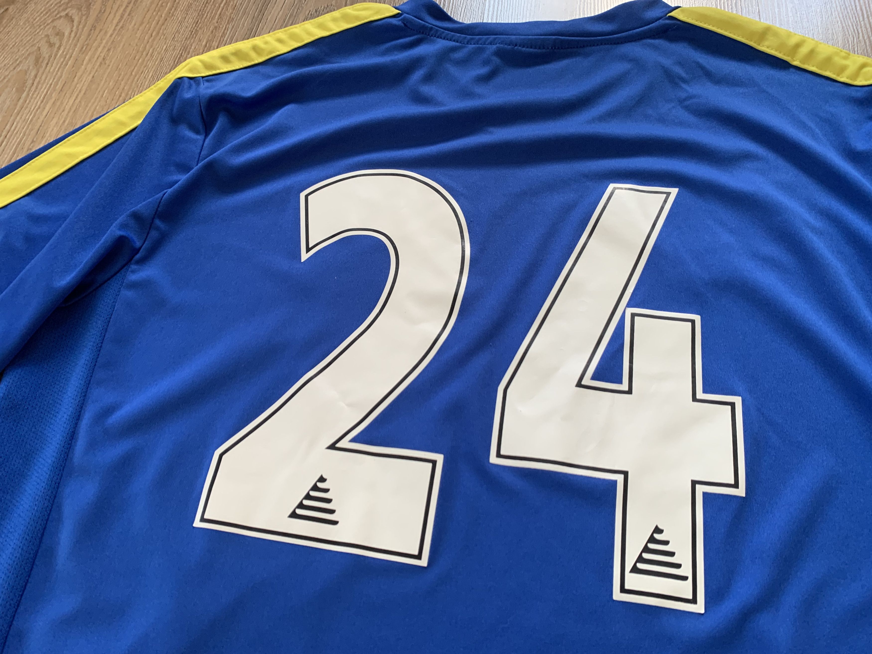 Sports Specialties Pendle Vintage Soccer Waltham Wolves Jersey Size US XL / EU 56 / 4 - 10 Thumbnail